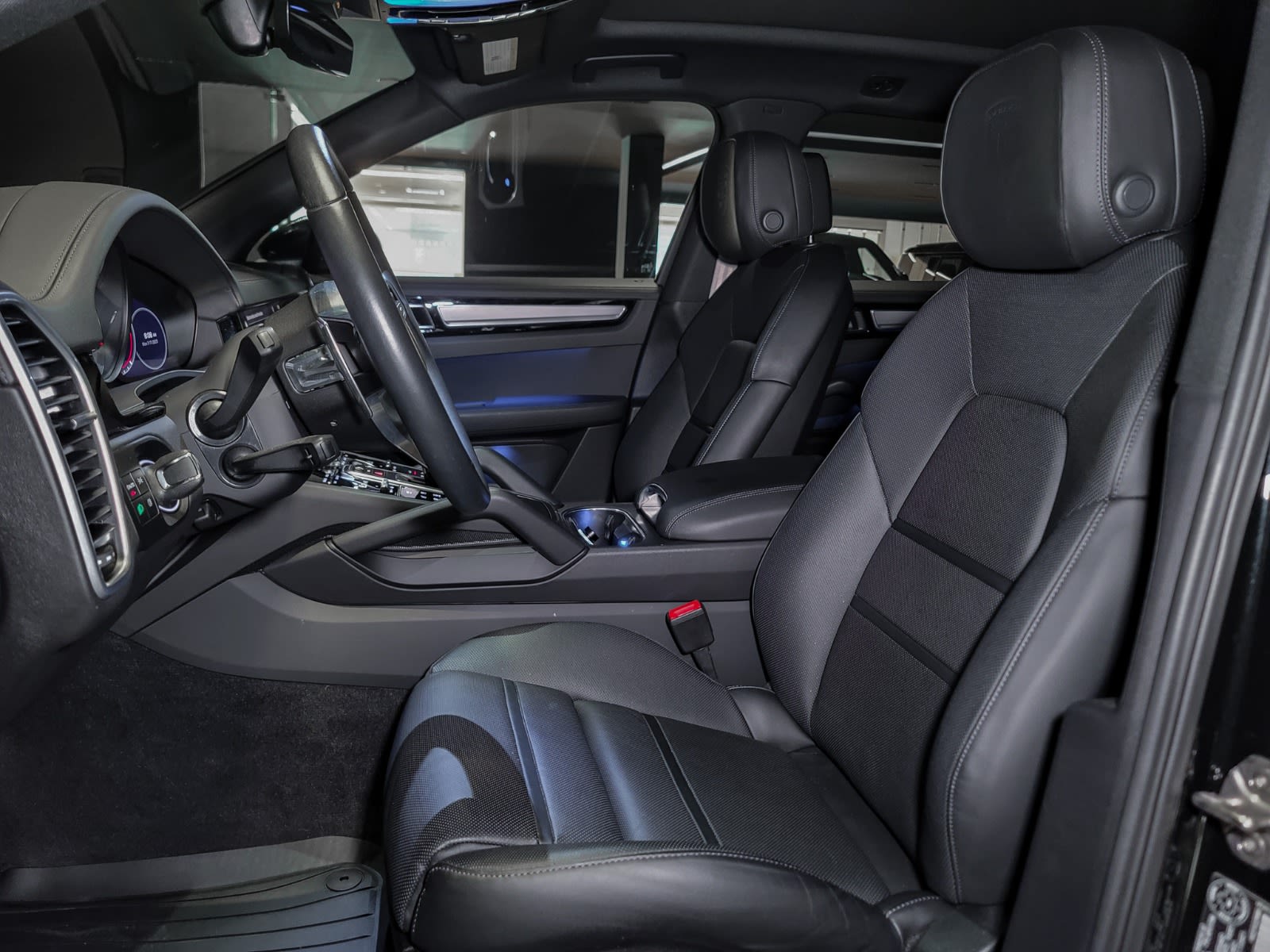 2023 Porsche Cayenne AWD, Vancouver, Cash