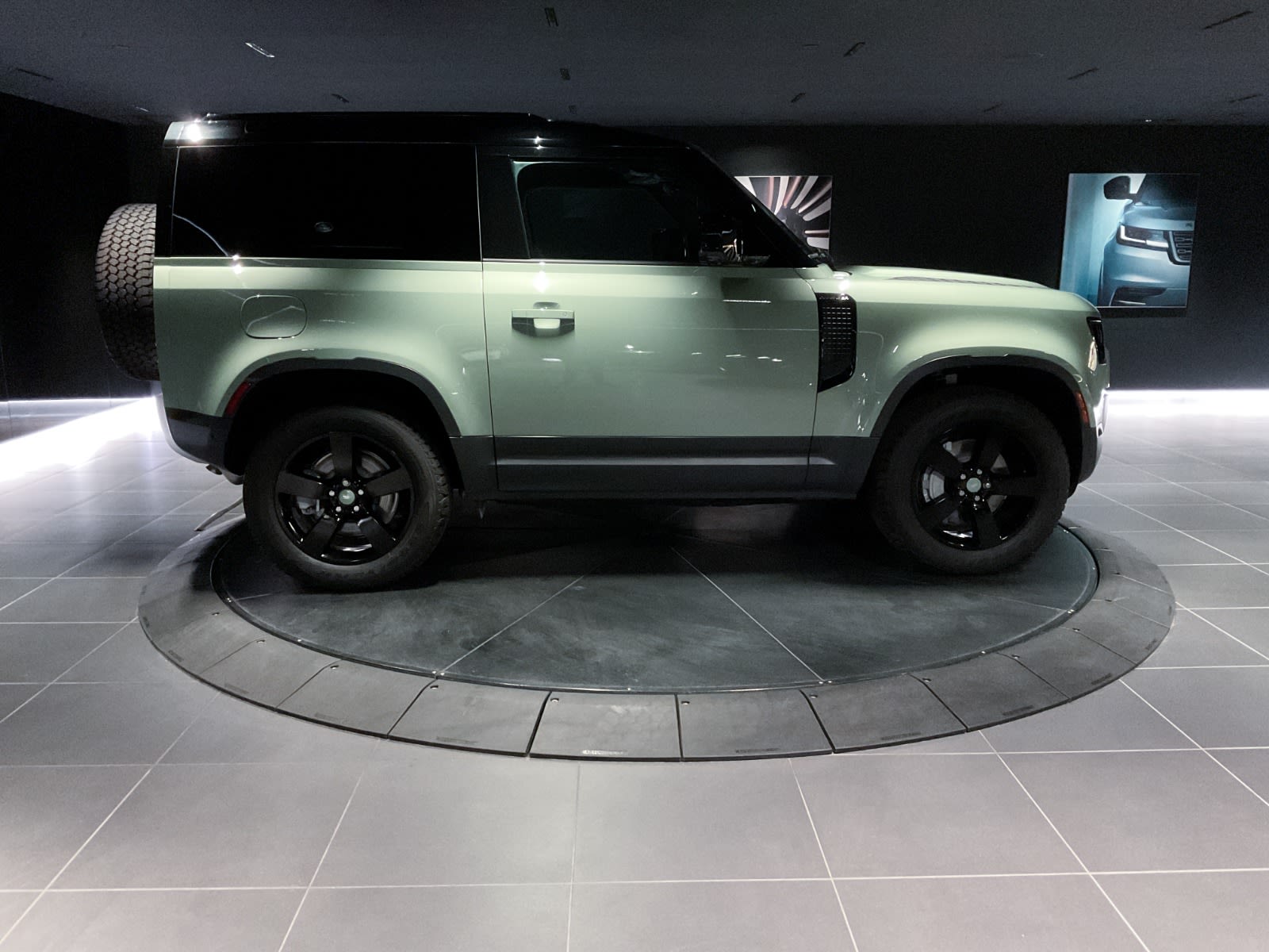 2023 Land Rover Defender 75th Edition, Vancouver, Cash