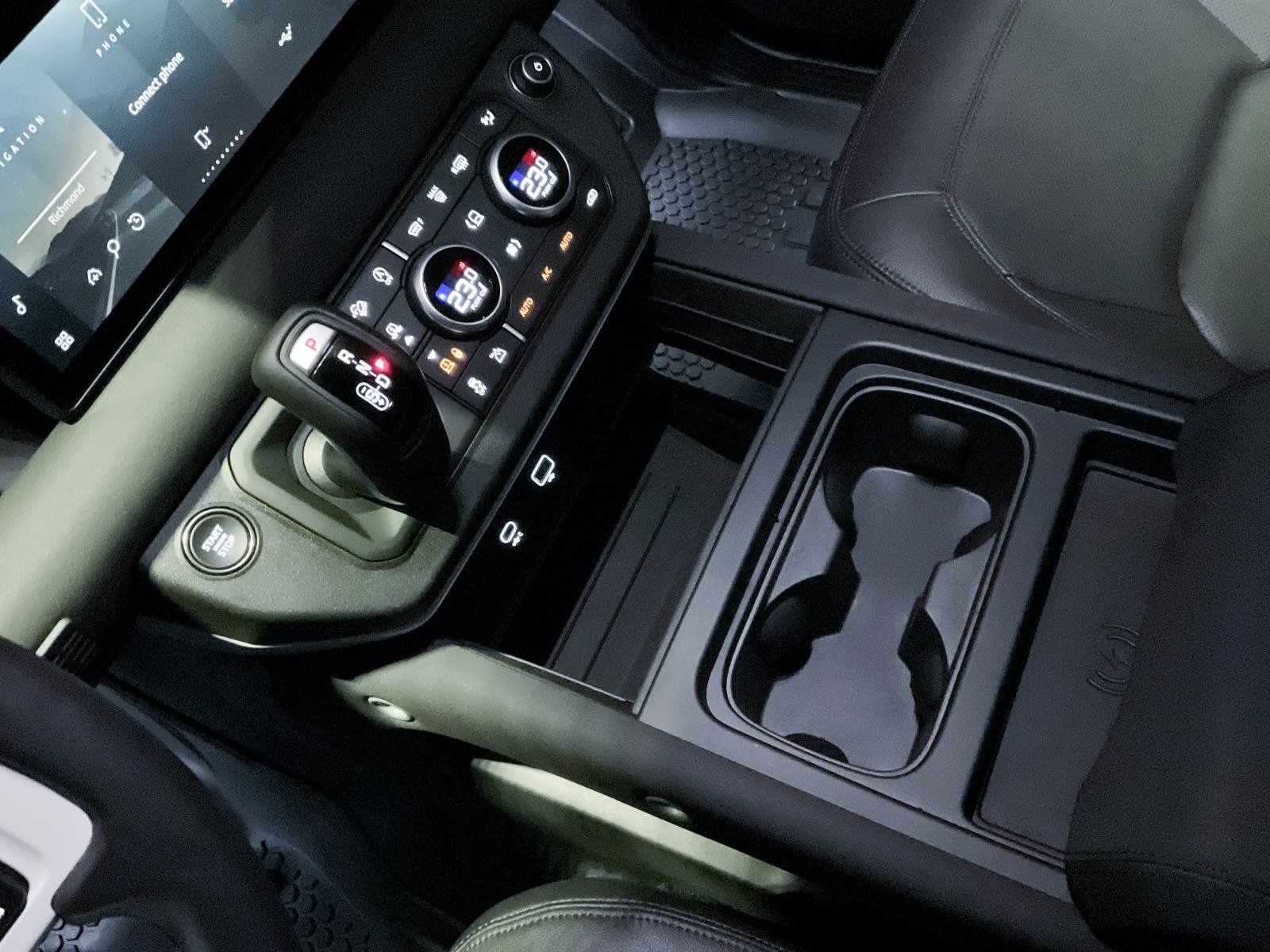 2023 Land Rover Defender S, Vancouver, Cash