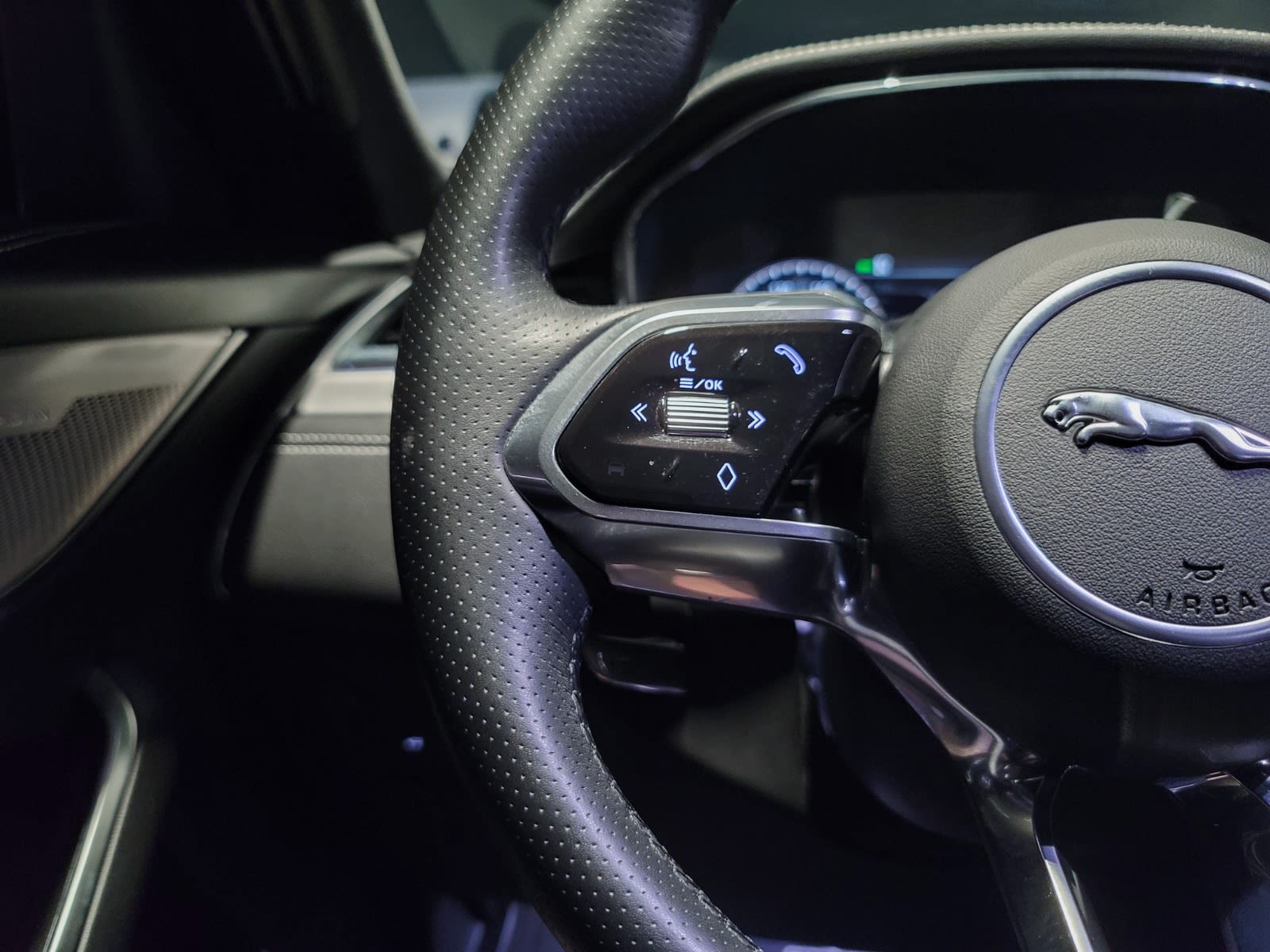 2023 Jaguar F-PACE R-Dynamic S, Vancouver, Cash