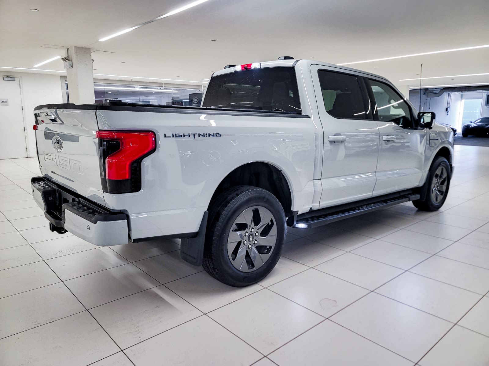 2023 Ford F-150 Lightning XLT, Vancouver, Cash