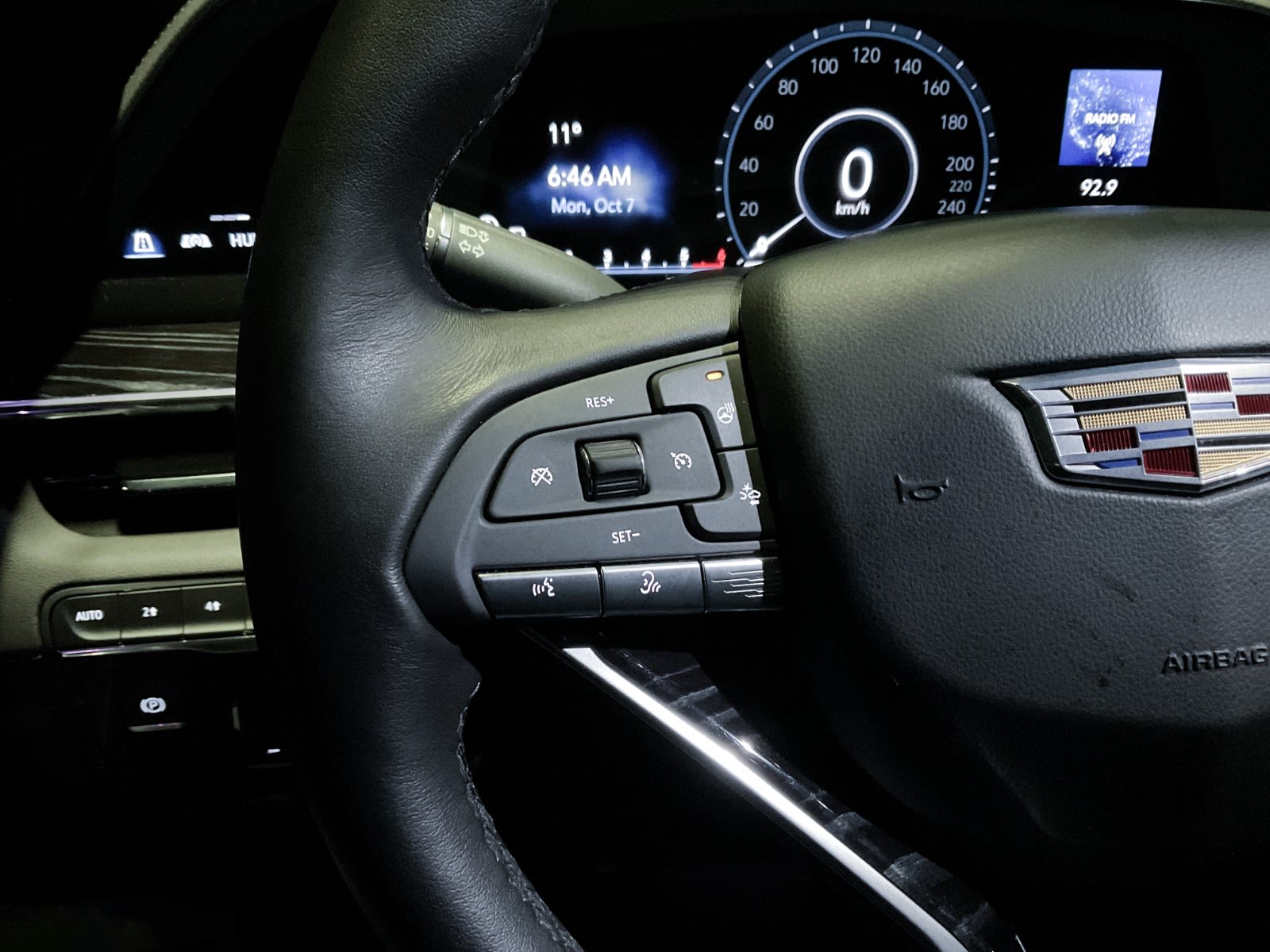 2023 Cadillac Escalade 4WD Sport, Vancouver, Cash