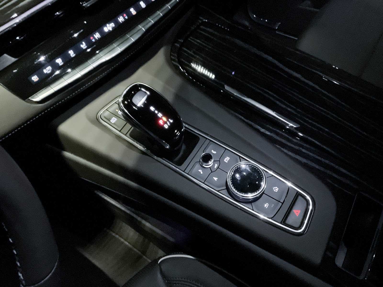 2023 Cadillac Escalade 4WD Sport, Vancouver, Cash