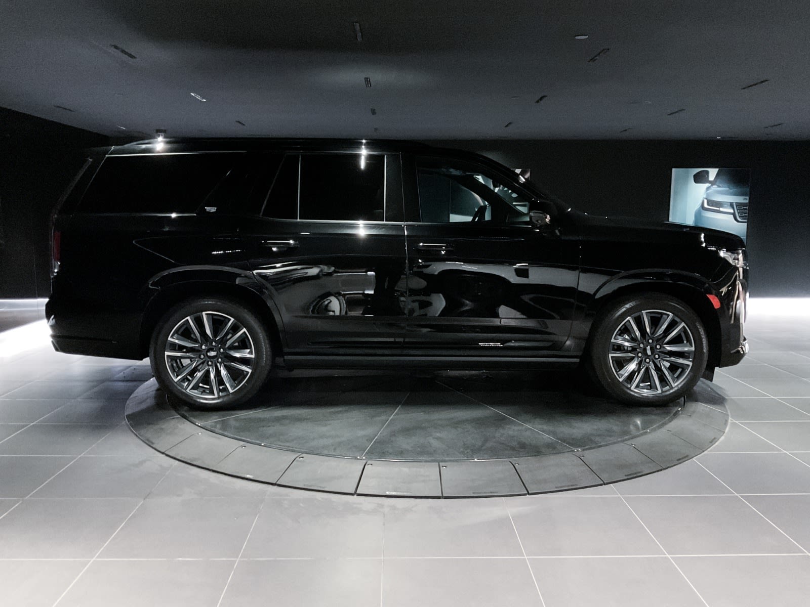 2023 Cadillac Escalade 4WD Sport, Vancouver, Cash