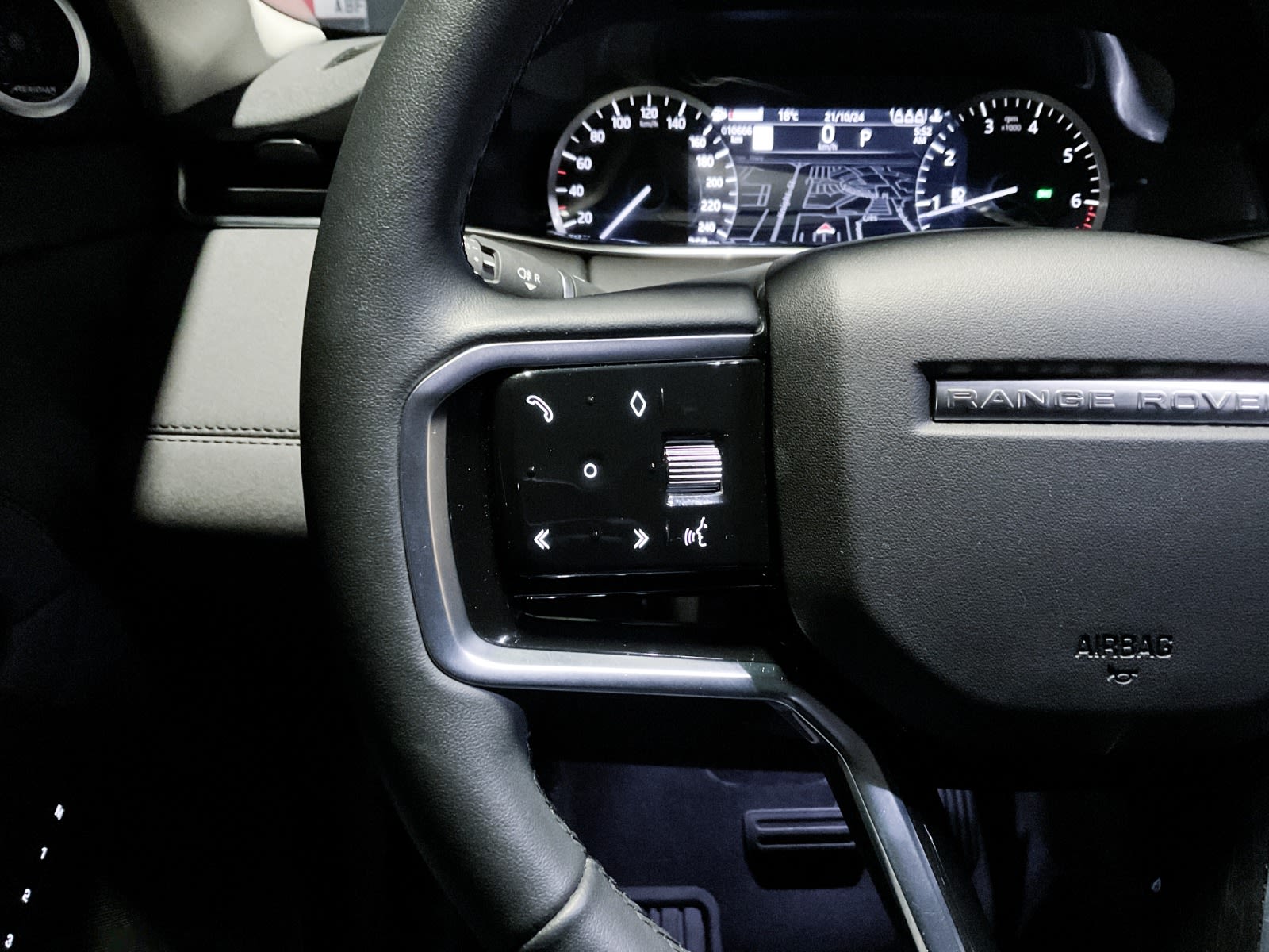 2023 Land Rover Range Rover Evoque SE, Vancouver, Cash