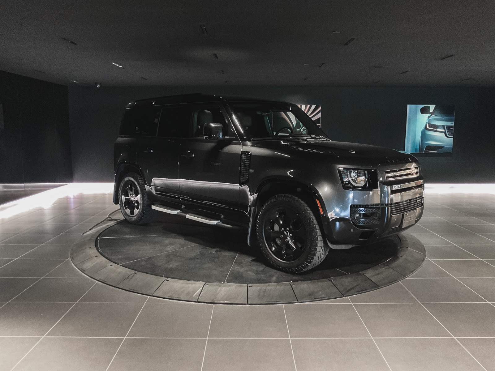 2023 Land Rover Defender X-Dynamic SE, Vancouver, Cash