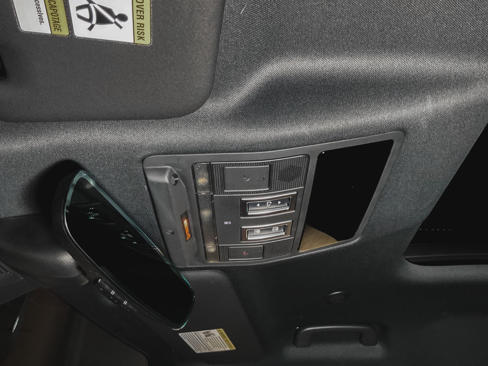 2023 Land Rover Defender X-Dynamic SE, Vancouver, Cash