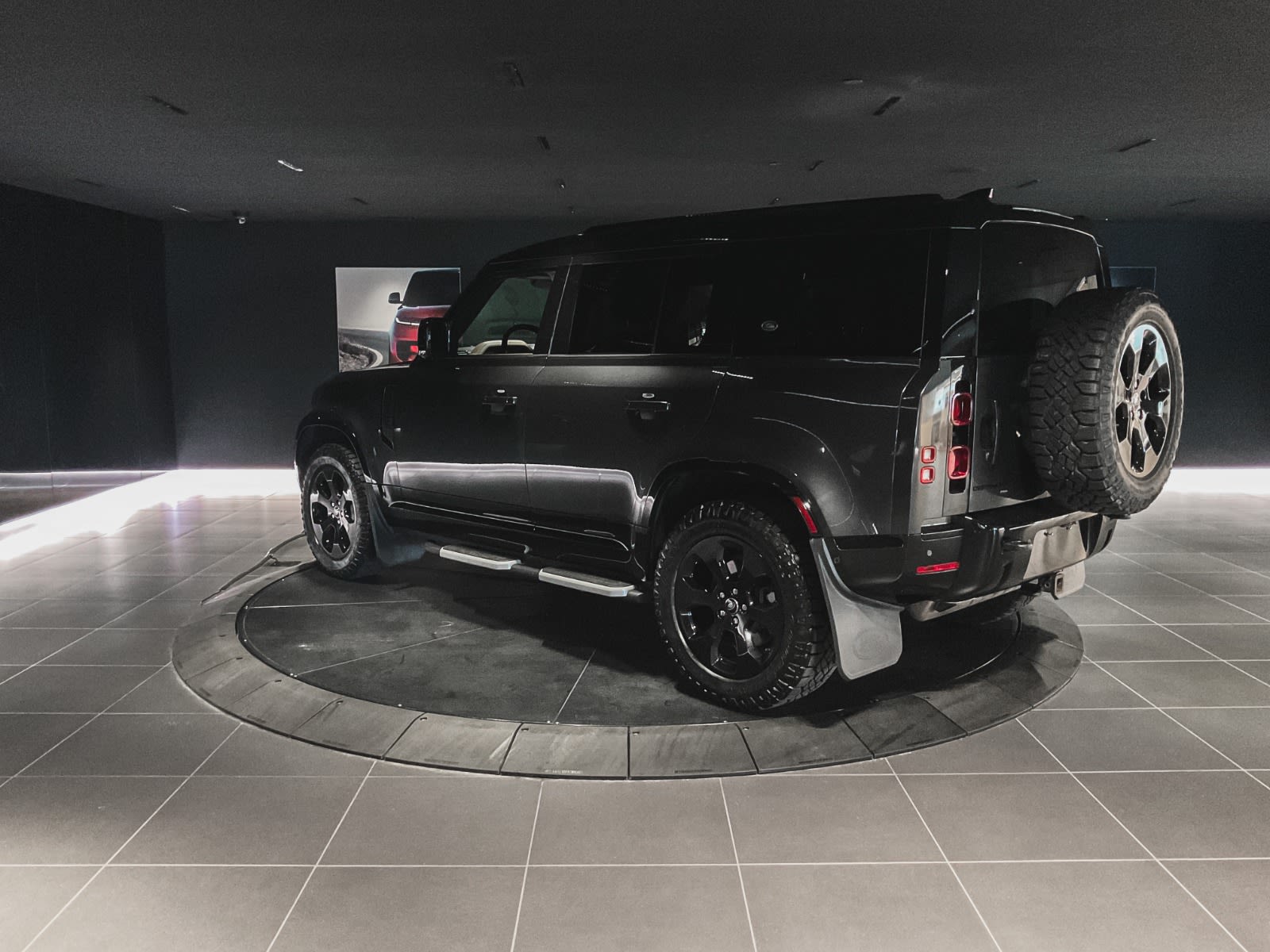 2023 Land Rover Defender X-Dynamic SE, Vancouver, Cash