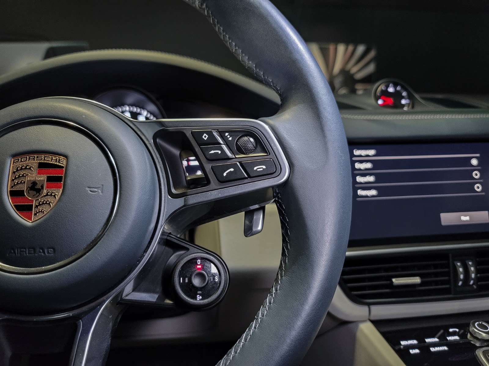 2023 Porsche Cayenne Coupe AWD, Vancouver, Cash