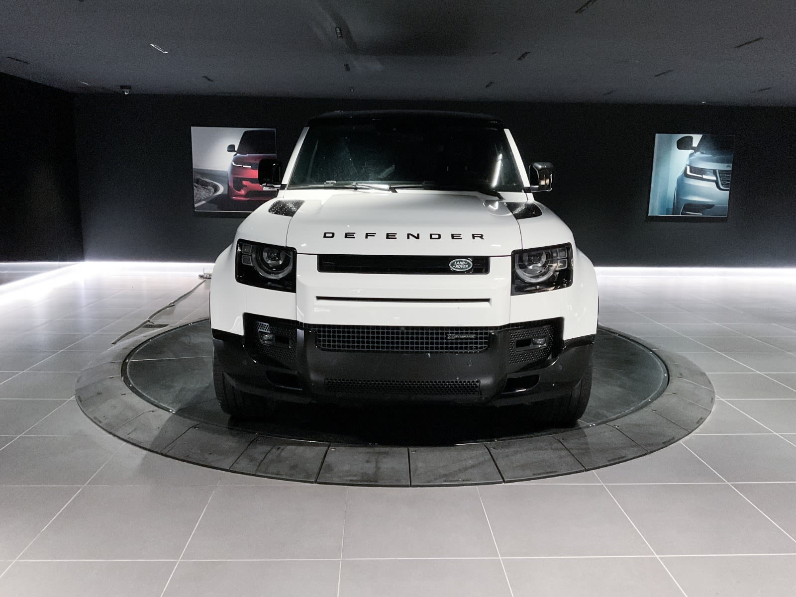 2023 Land Rover Defender X-Dynamic SE, Vancouver, Cash