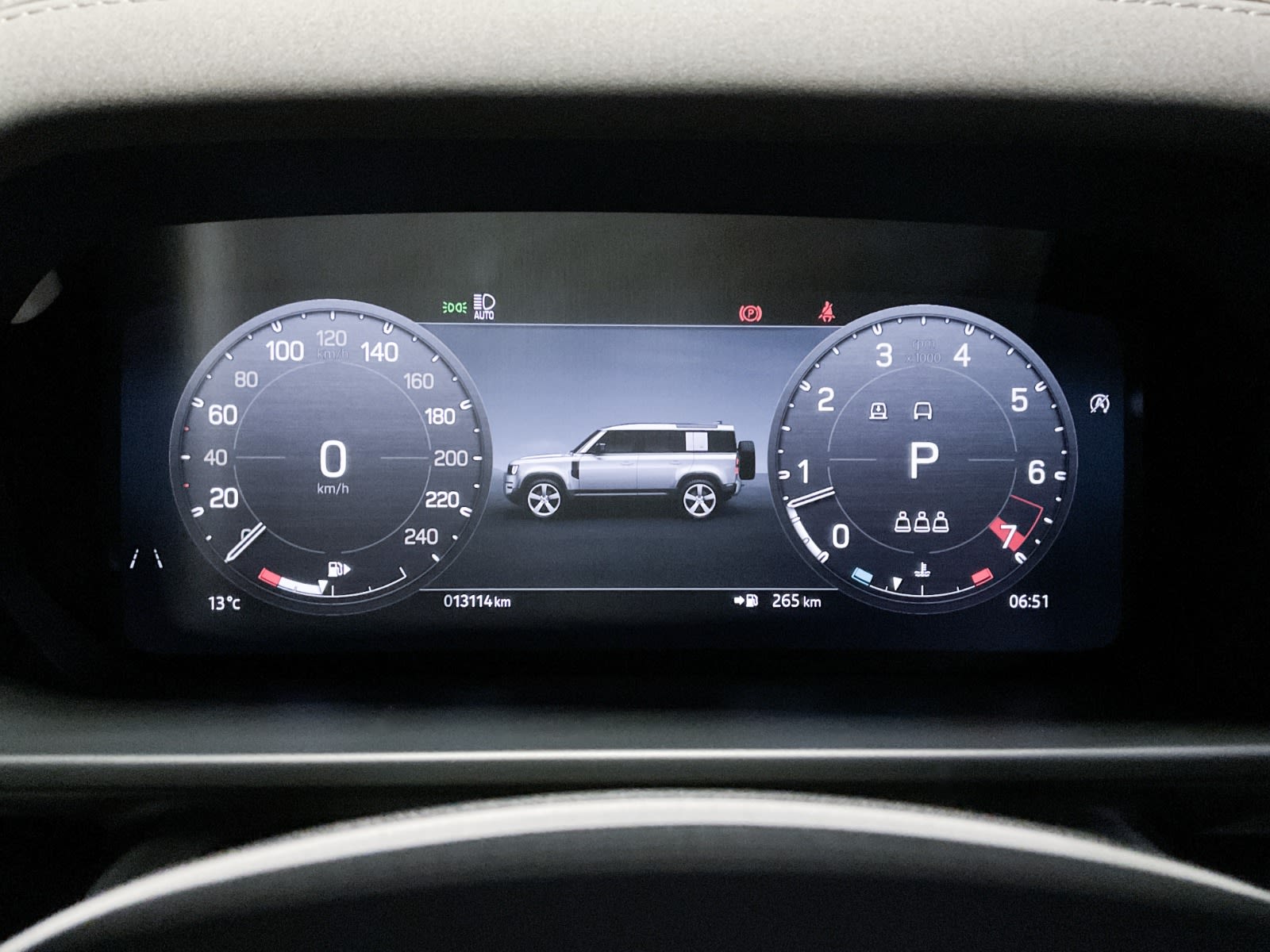2023 Land Rover Defender S, Vancouver, Cash