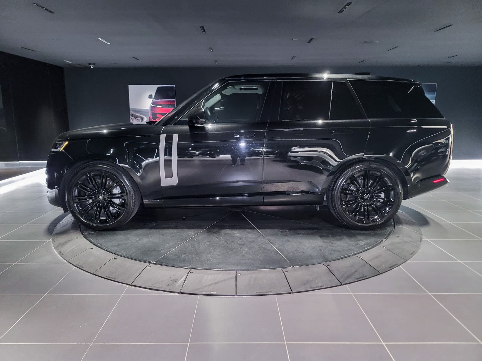 2023 Land Rover Range Rover SE, Vancouver, Cash