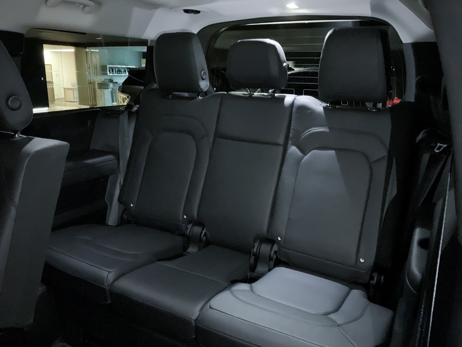2023 Land Rover Defender First Edition, Vancouver, Cash