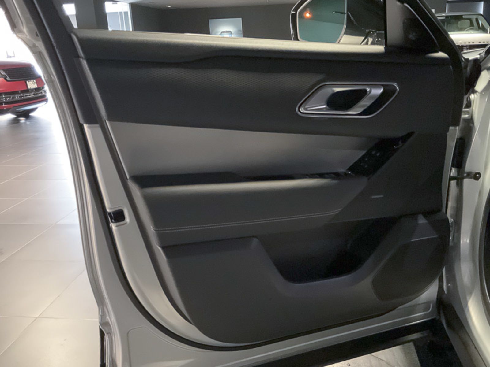 2023 Land Rover Range Rover Velar R-Dynamic S, Vancouver, Cash