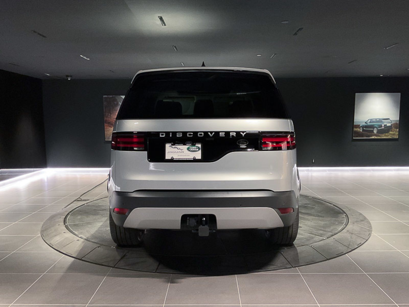 2023 Land Rover Discovery S, Vancouver, Cash