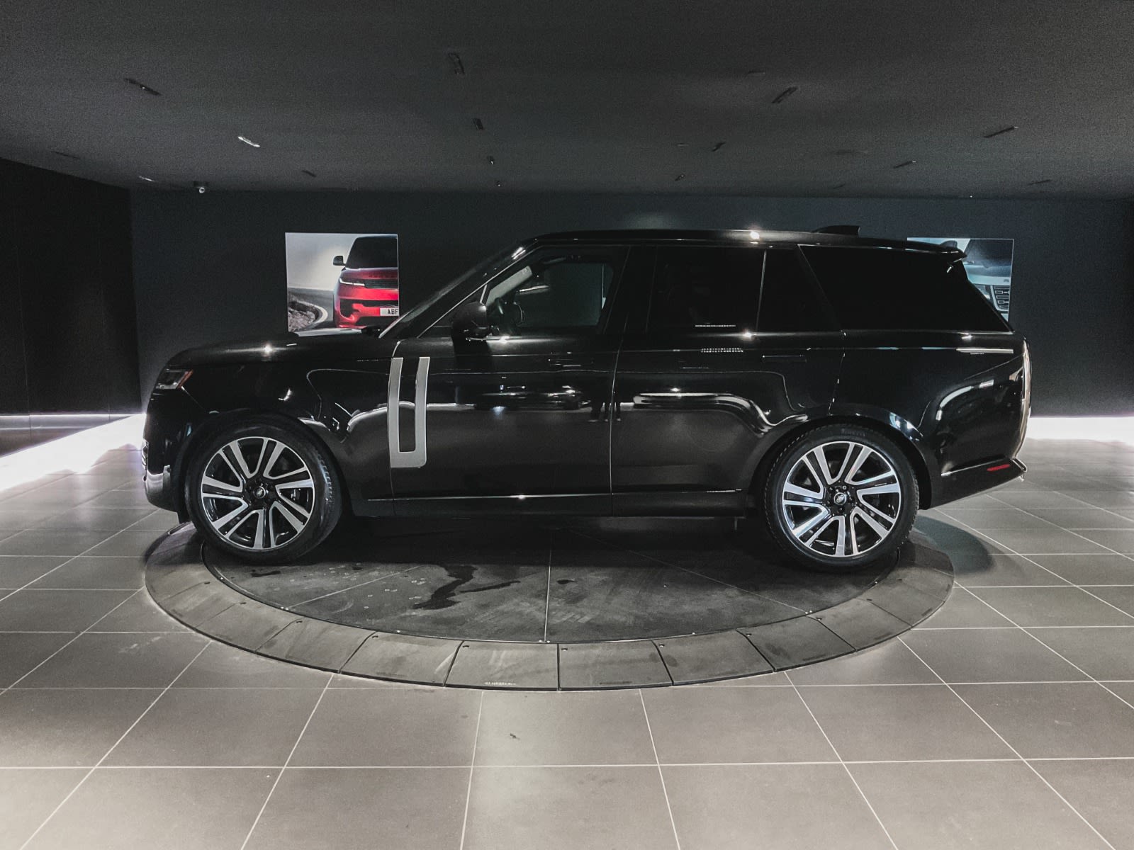 2023 Land Rover Range Rover SE, Vancouver, Cash