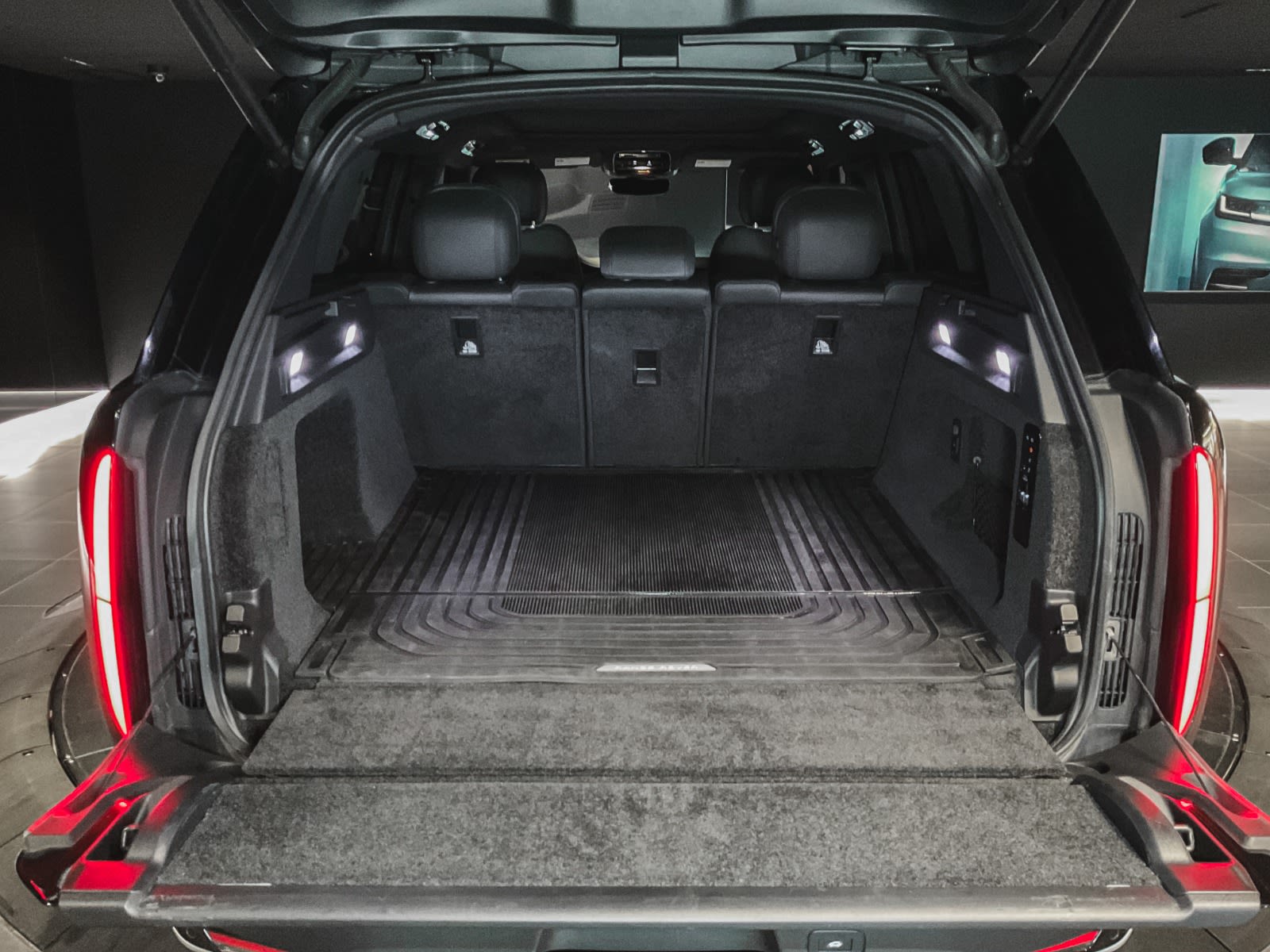 2023 Land Rover Range Rover SE, Vancouver, Cash