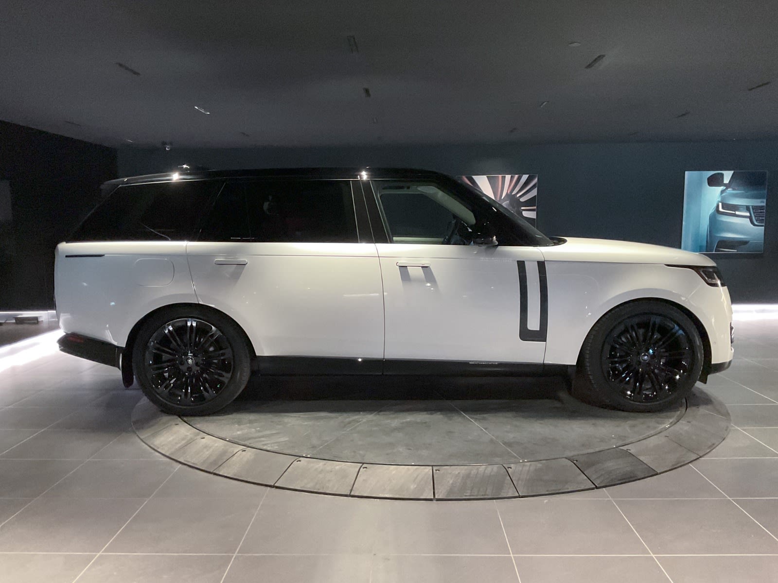 2024 Land Rover Range Rover Autobiography, Vancouver, Cash