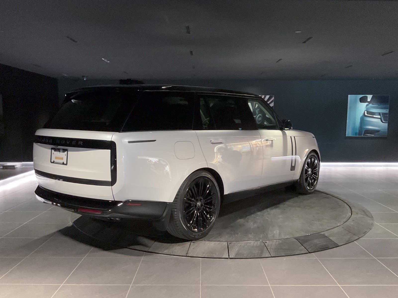 2024 Land Rover Range Rover Autobiography, Vancouver, Cash