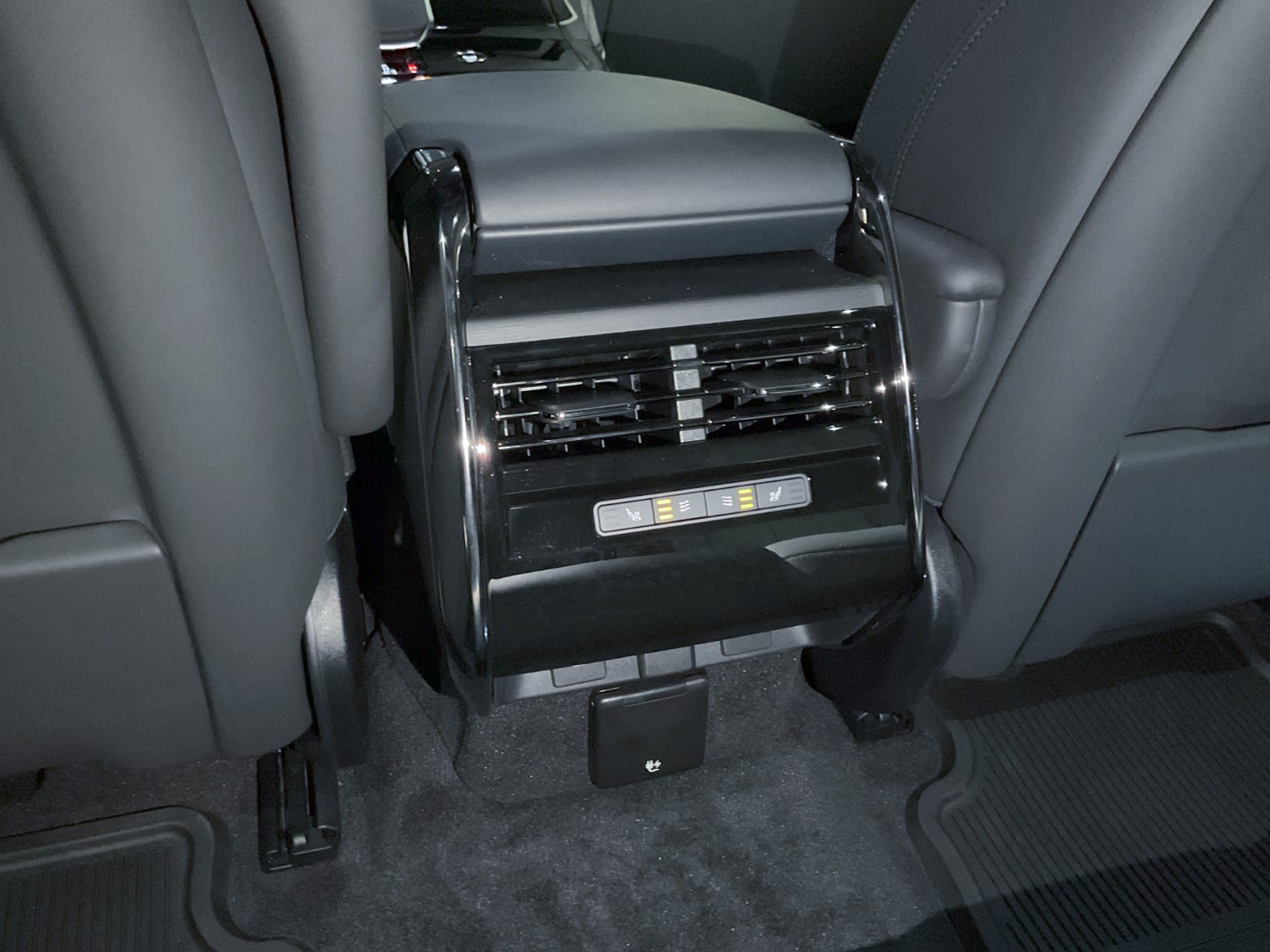 2024 Land Rover Range Rover Sport Dynamic SE, Vancouver, Cash