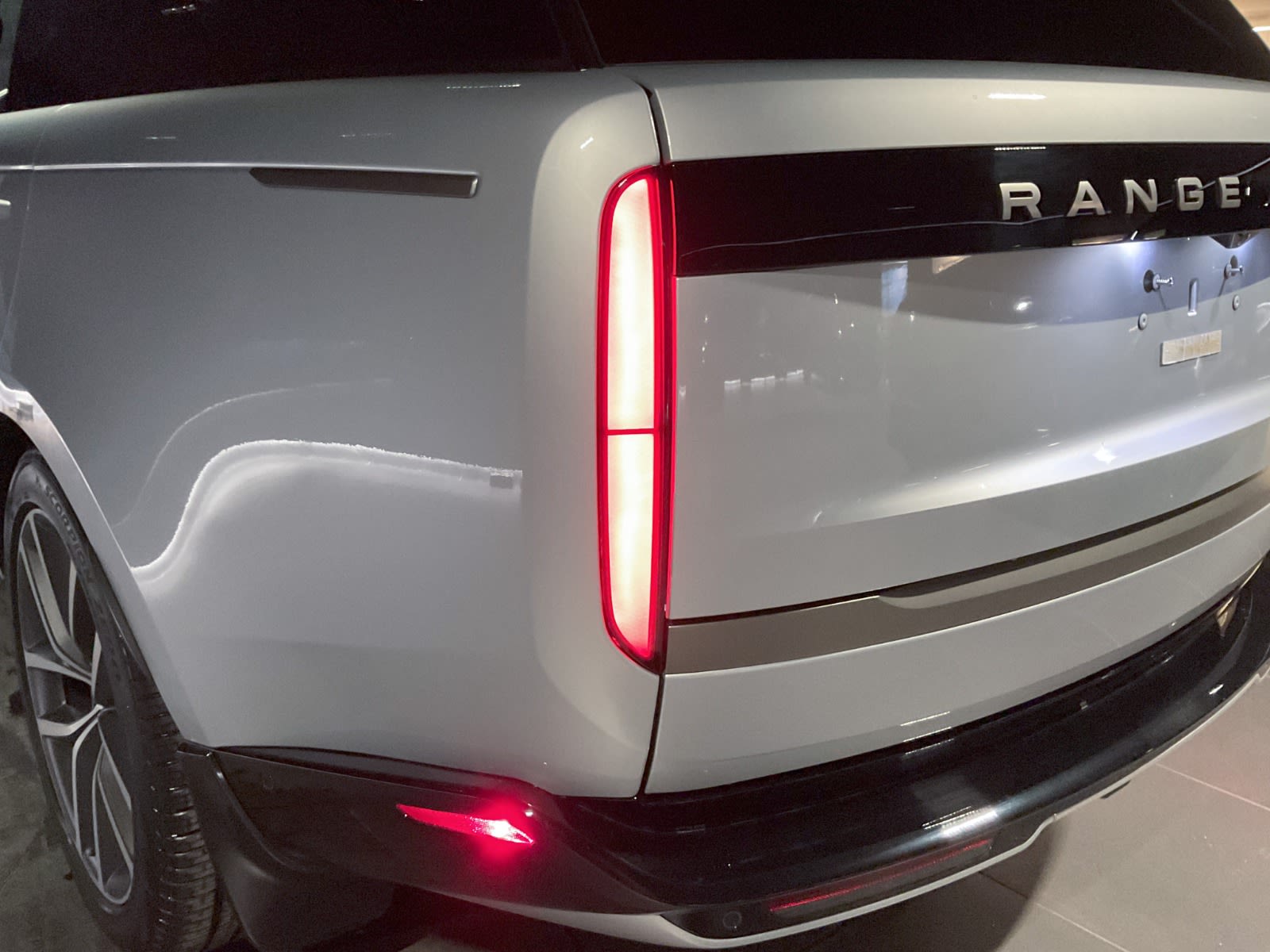 2024 Land Rover Range Rover SE, Vancouver, Cash
