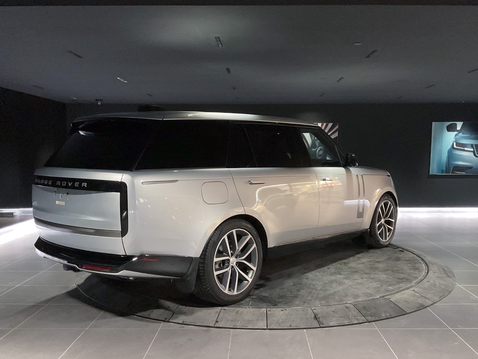 2024 Land Rover Range Rover SE, Vancouver, Cash