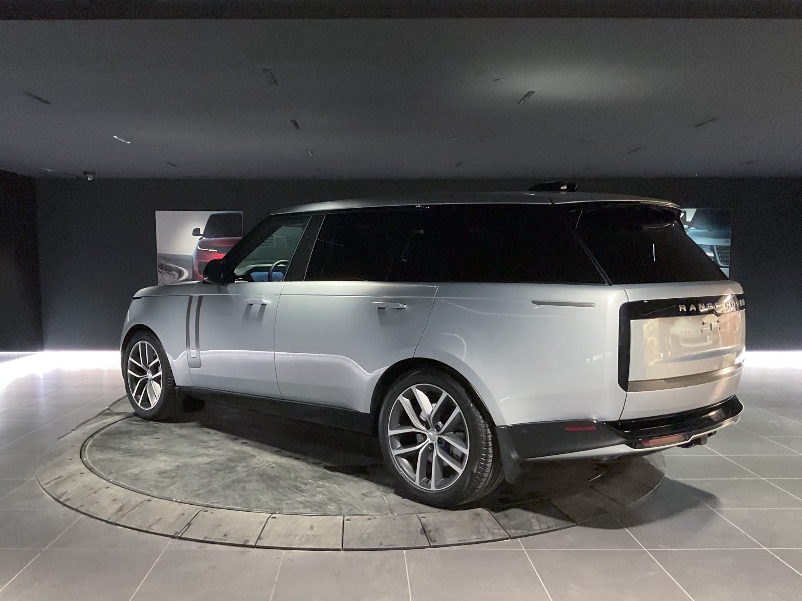 2024 Land Rover Range Rover SE, Vancouver, Cash