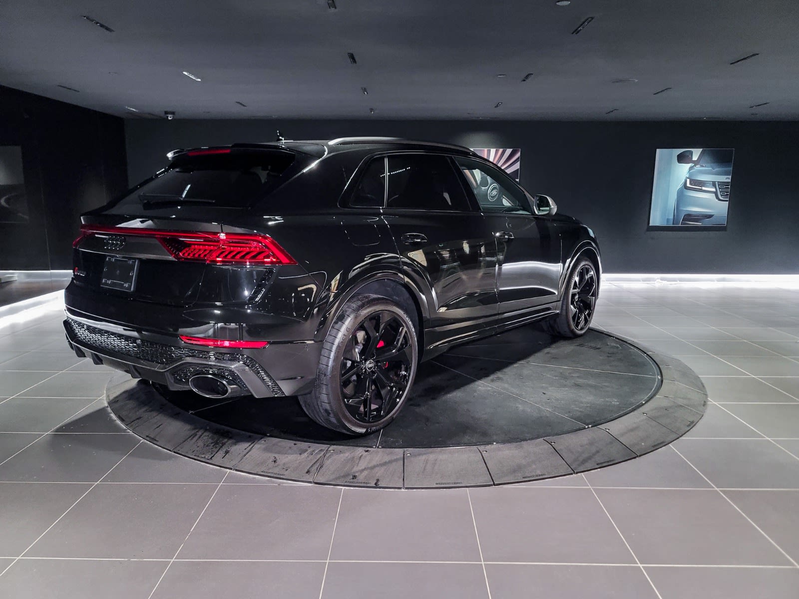 2024 Audi RS Q8 4.0 TFSI quattro, Vancouver, Cash