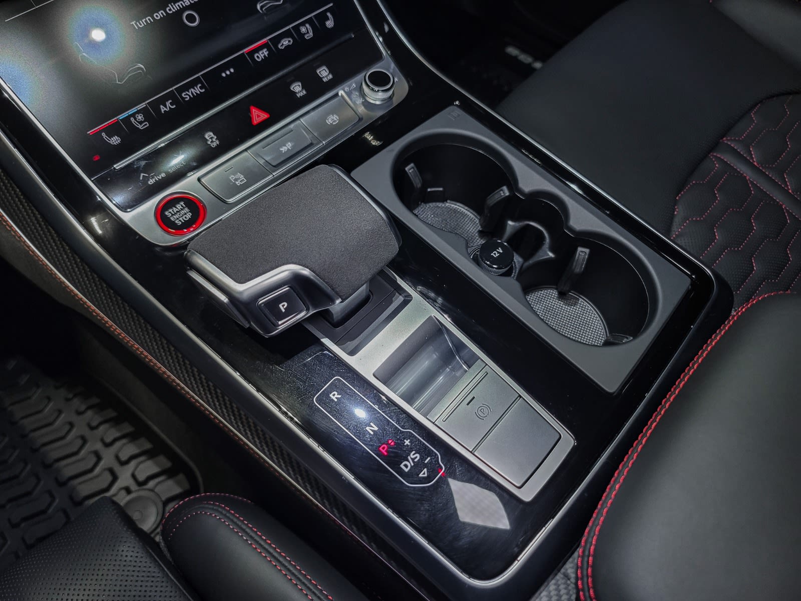 2024 Audi RS Q8 4.0 TFSI quattro, Vancouver, Cash