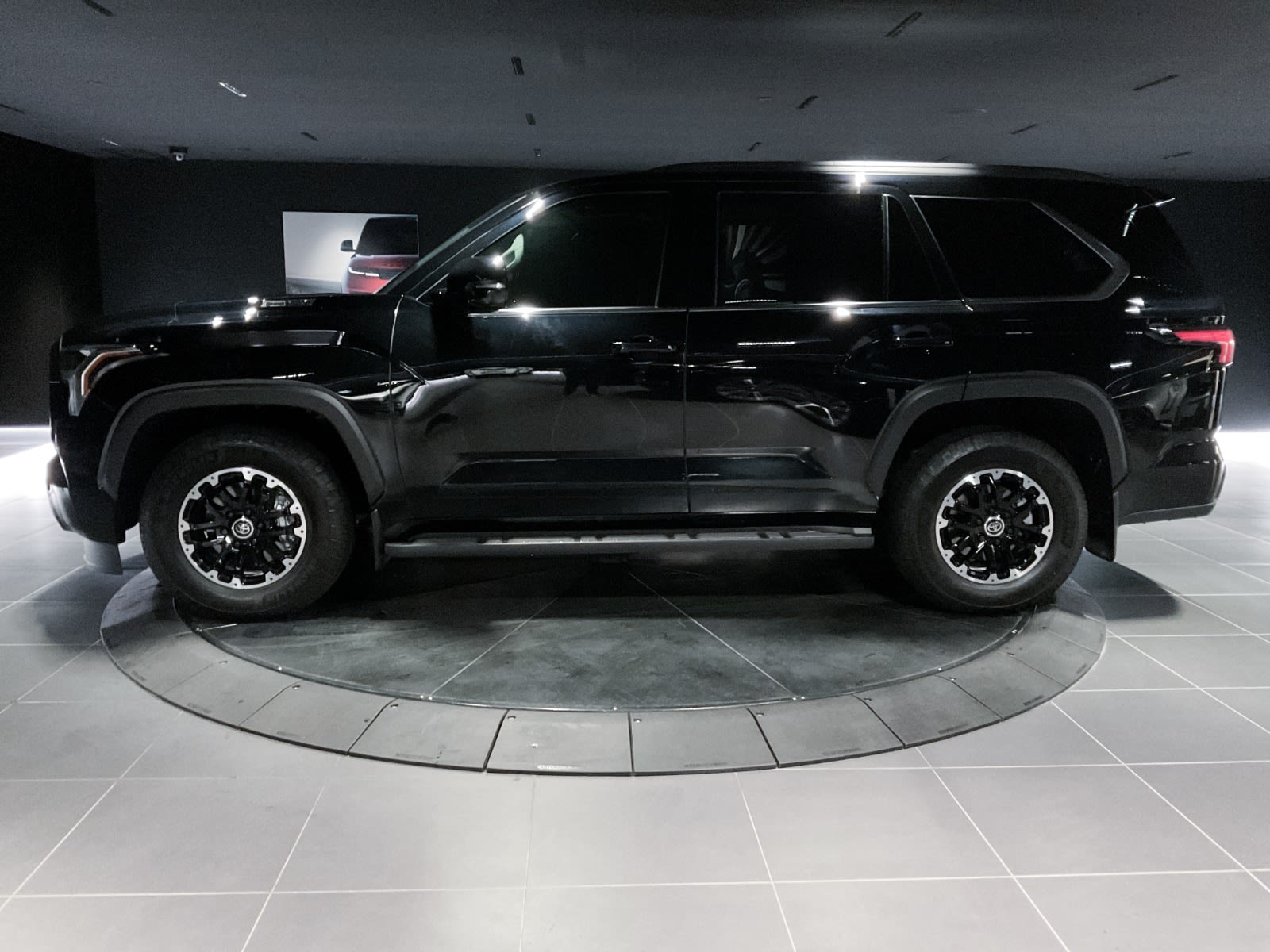2024 Toyota Sequoia TRD Off Road, Vancouver, Cash