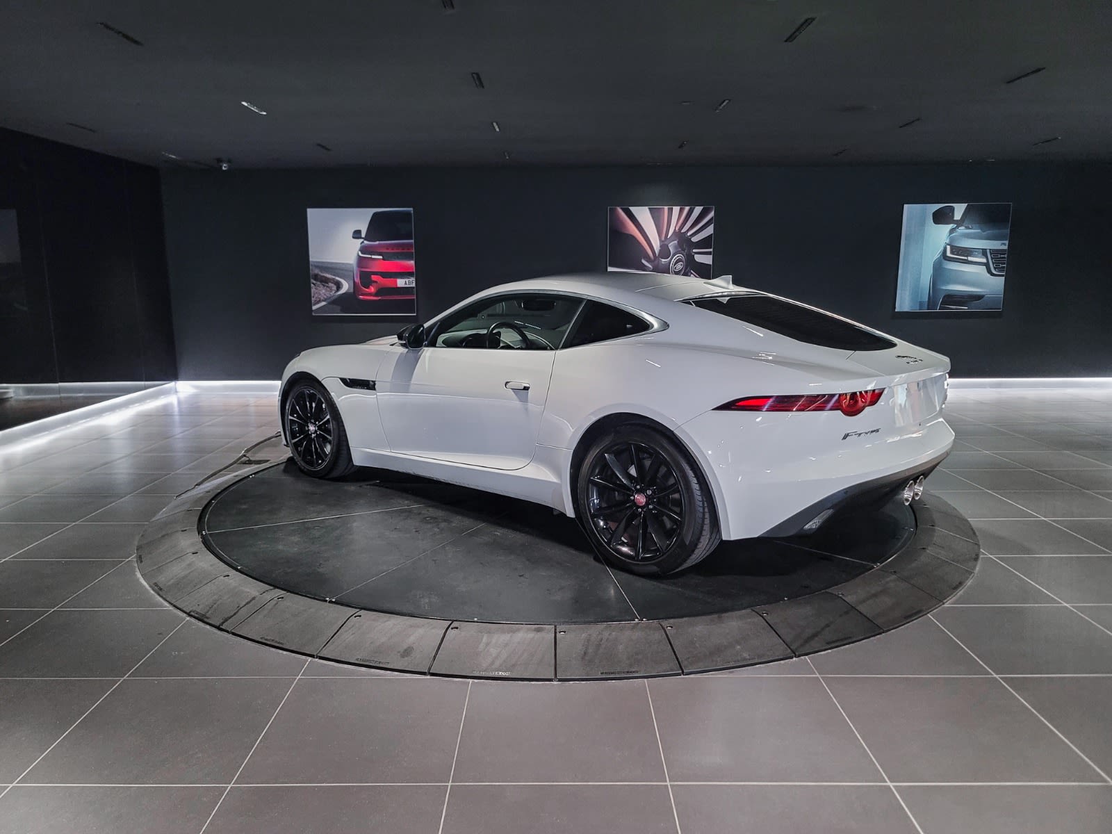 2019 Jaguar F-TYPE 380HP, Vancouver, Cash