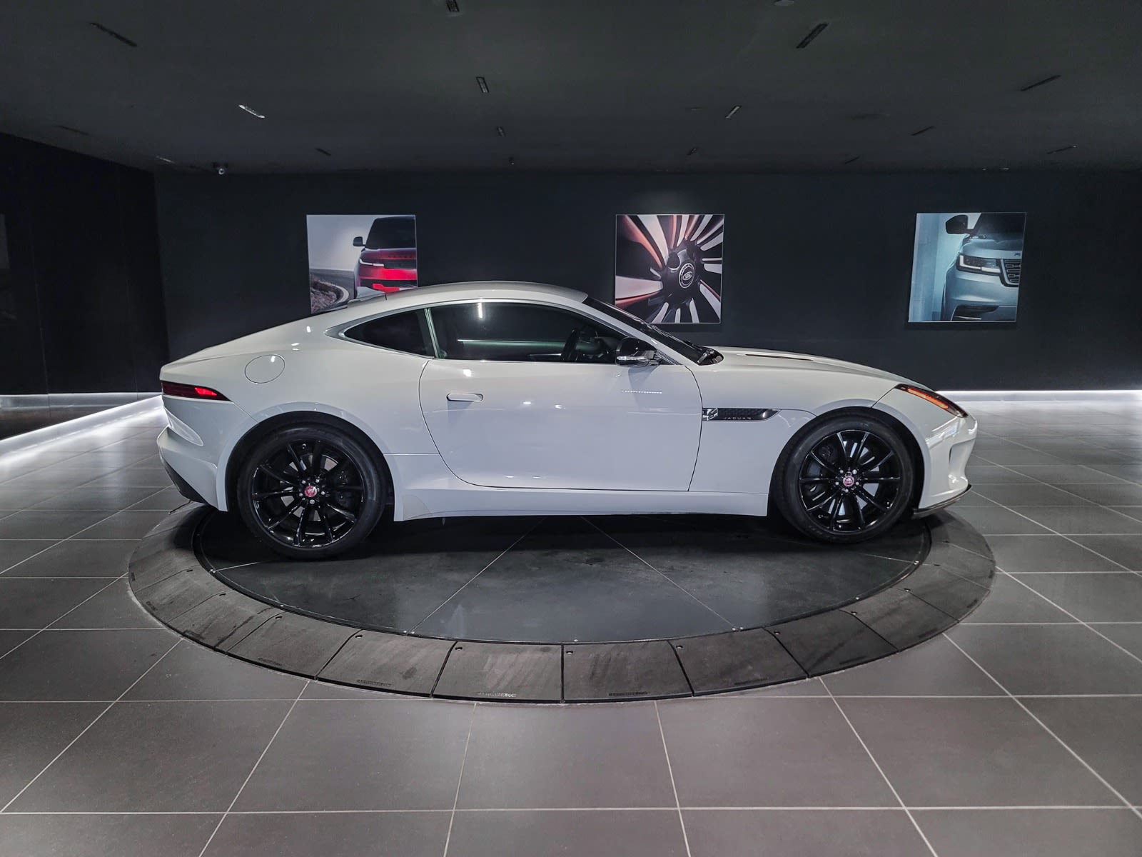 2019 Jaguar F-TYPE 380HP, Vancouver, Cash