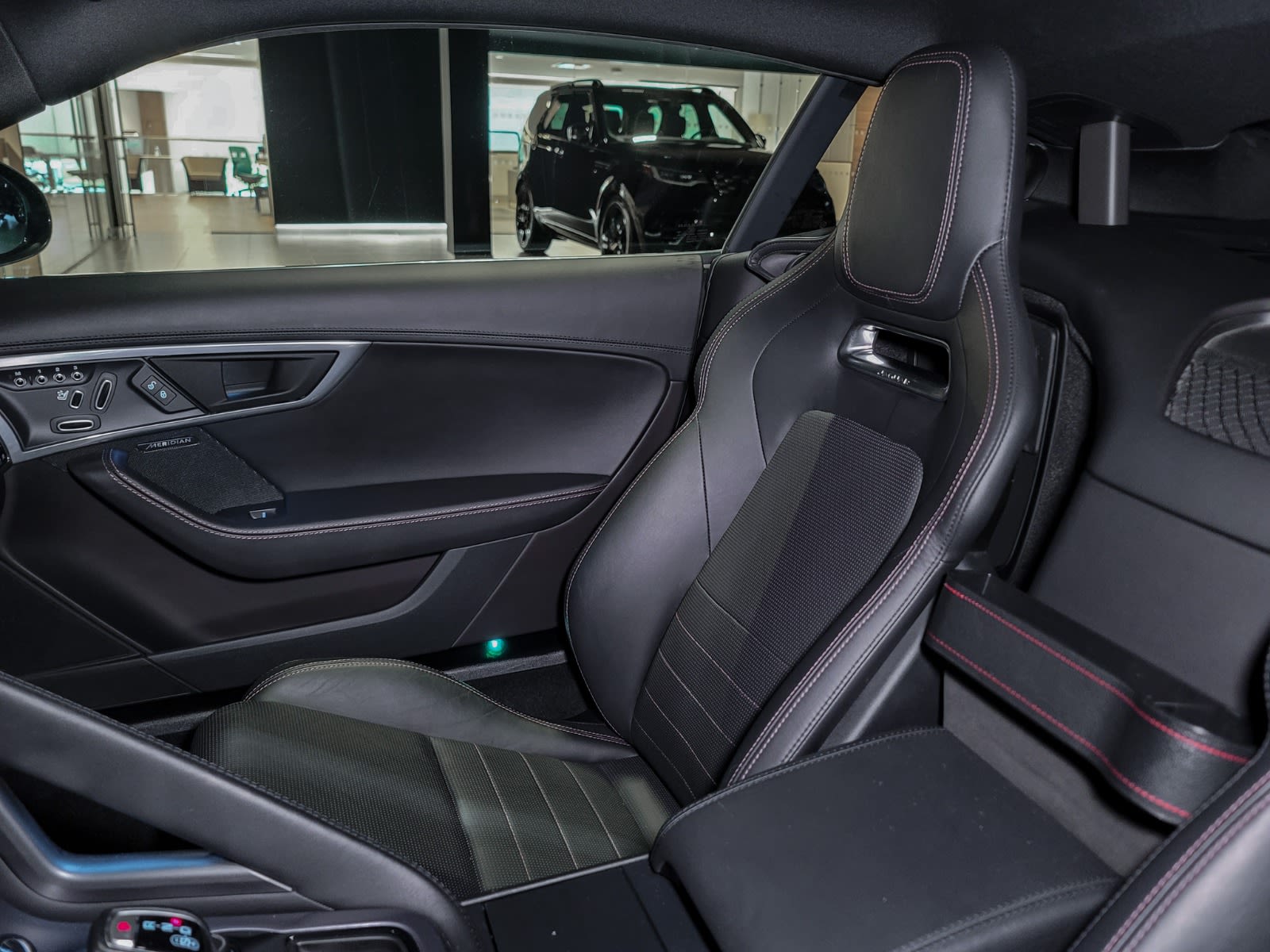 2019 Jaguar F-TYPE 380HP, Vancouver, Cash