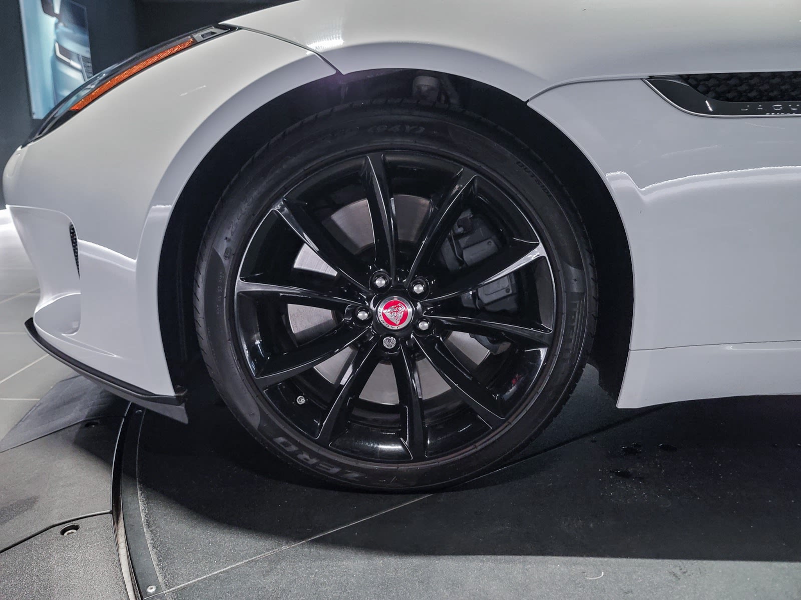 2019 Jaguar F-TYPE 380HP, Vancouver, Cash