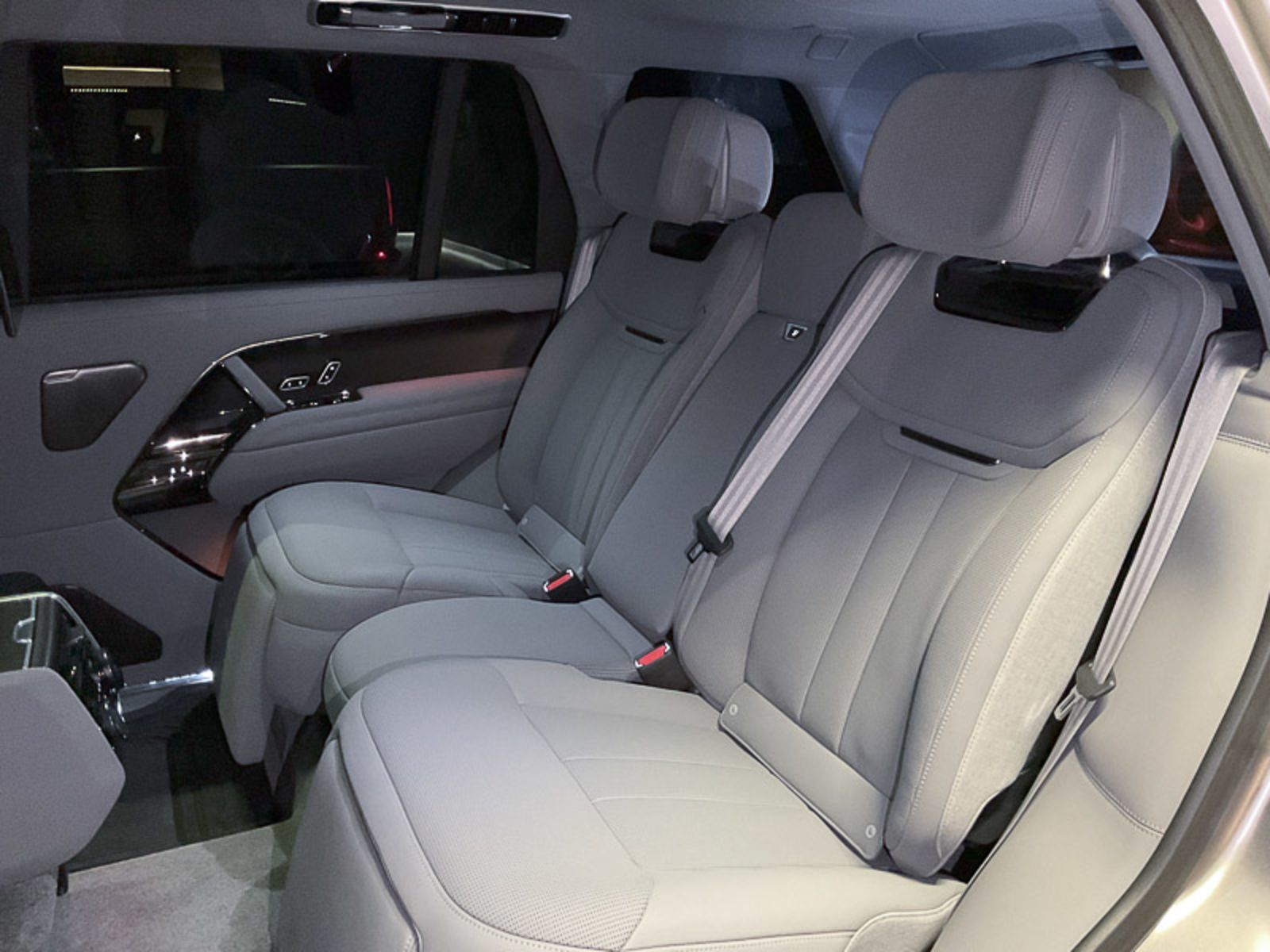 2024 Land Rover Range Rover SV, Vancouver, Cash