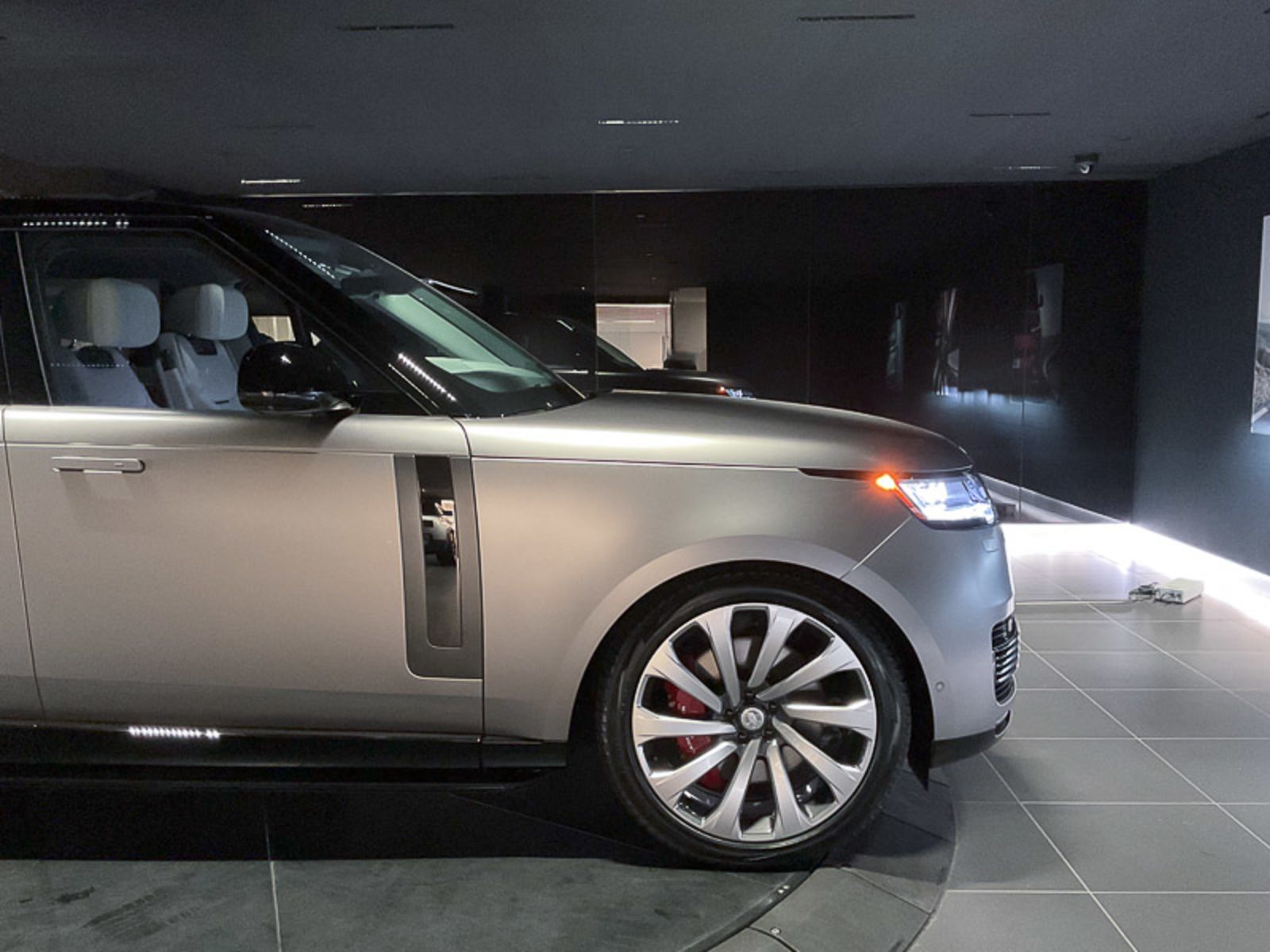 2024 Land Rover Range Rover SV, Vancouver, Cash