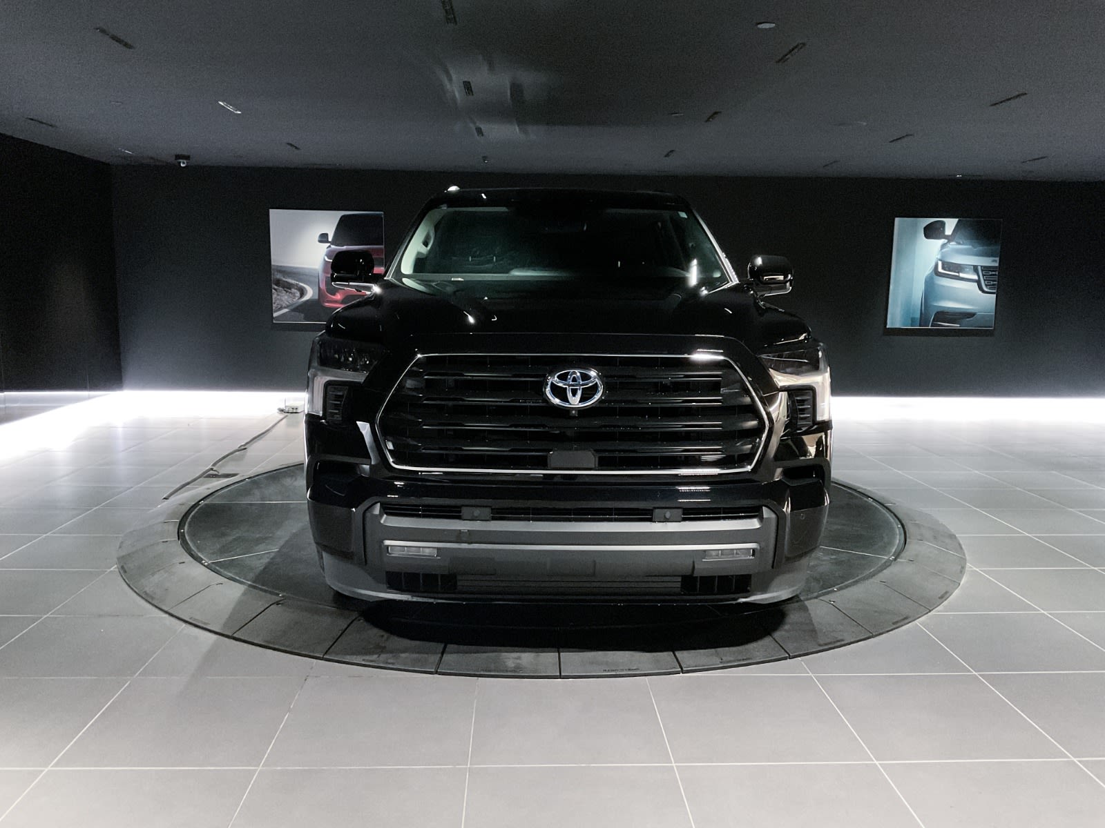 2024 Toyota Sequoia TRD Off Road, Vancouver, Cash