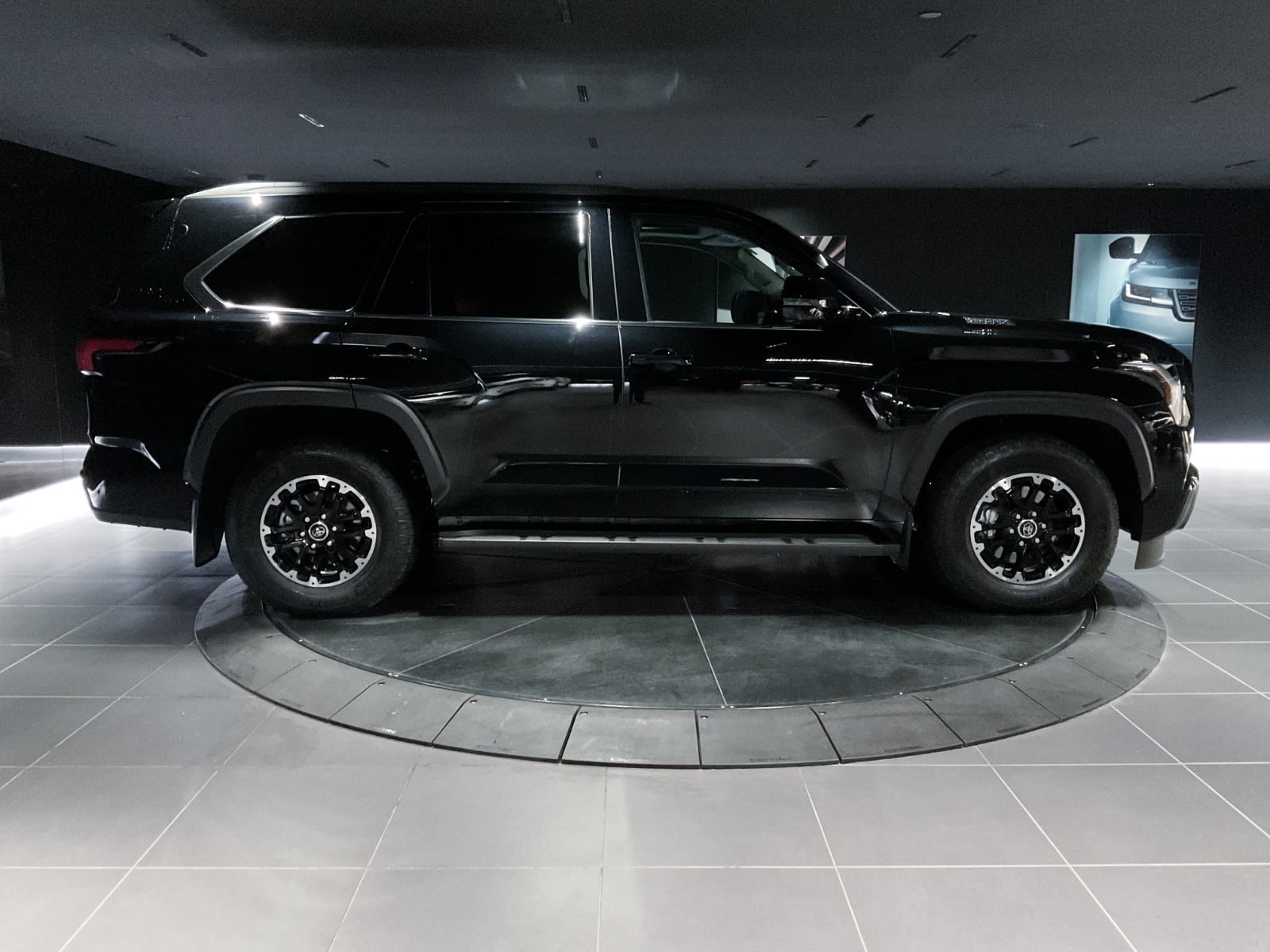 2024 Toyota Sequoia TRD Off Road, Vancouver, Cash