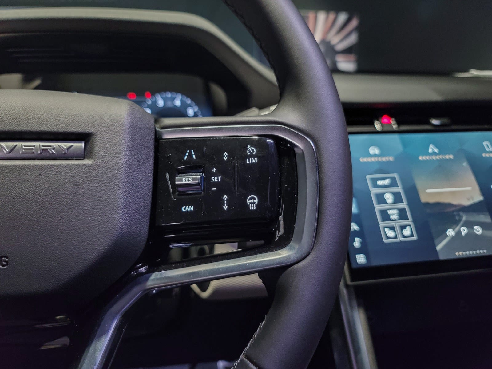 2024 Land Rover Discovery Sport Dynamic SE, Vancouver, Cash