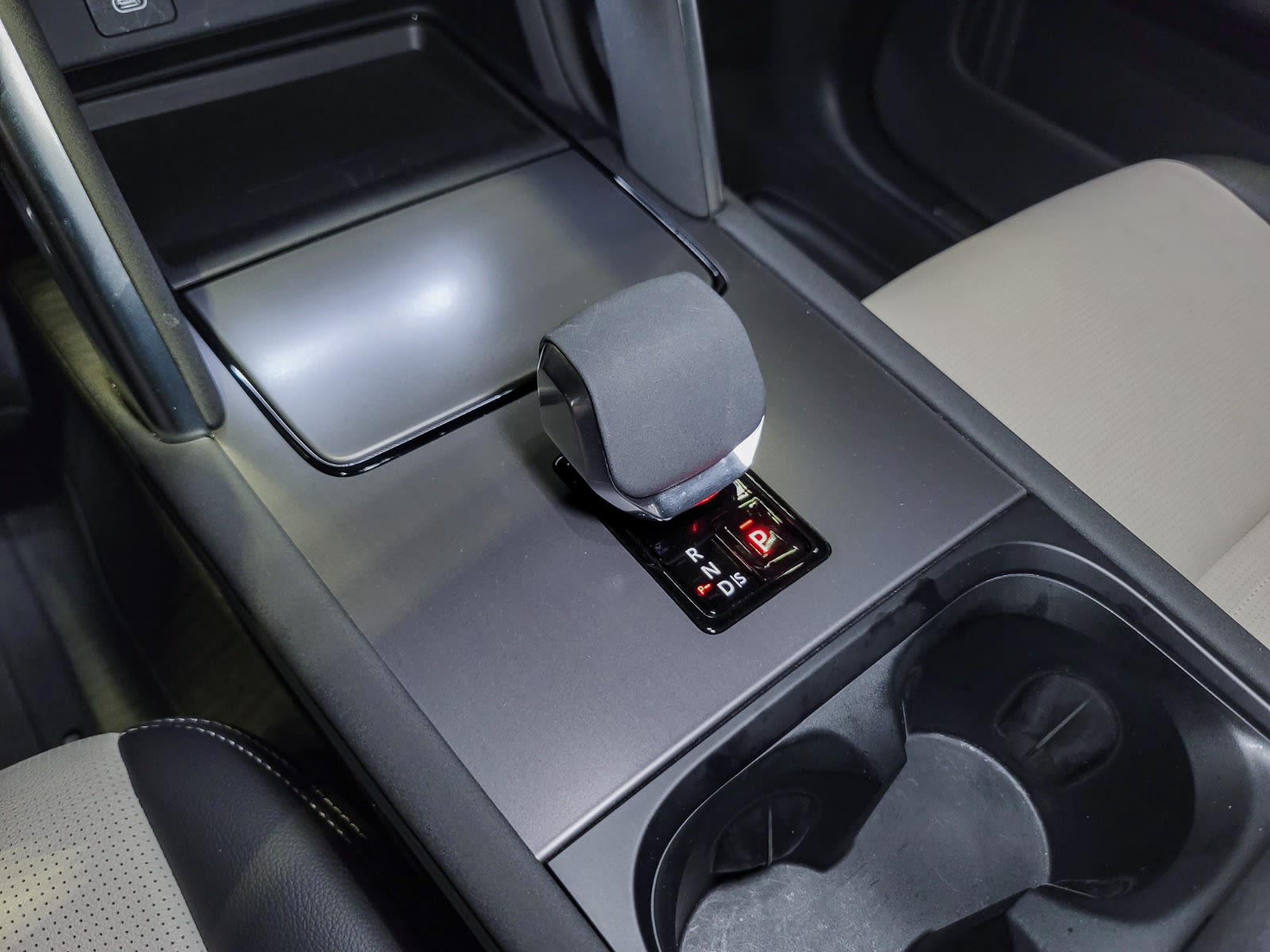 2024 Land Rover Discovery Sport Dynamic SE, Vancouver, Cash