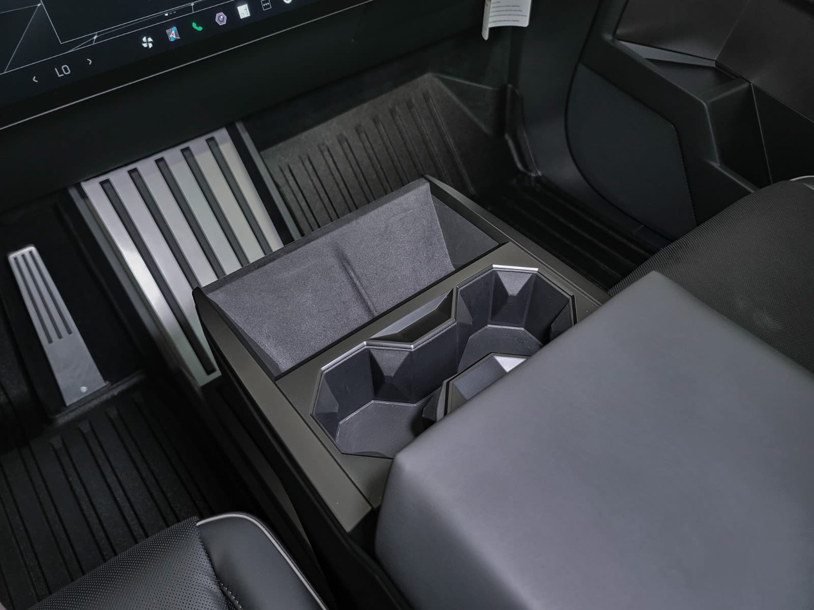 2024 Tesla Cybertruck AWD, Vancouver, Cash