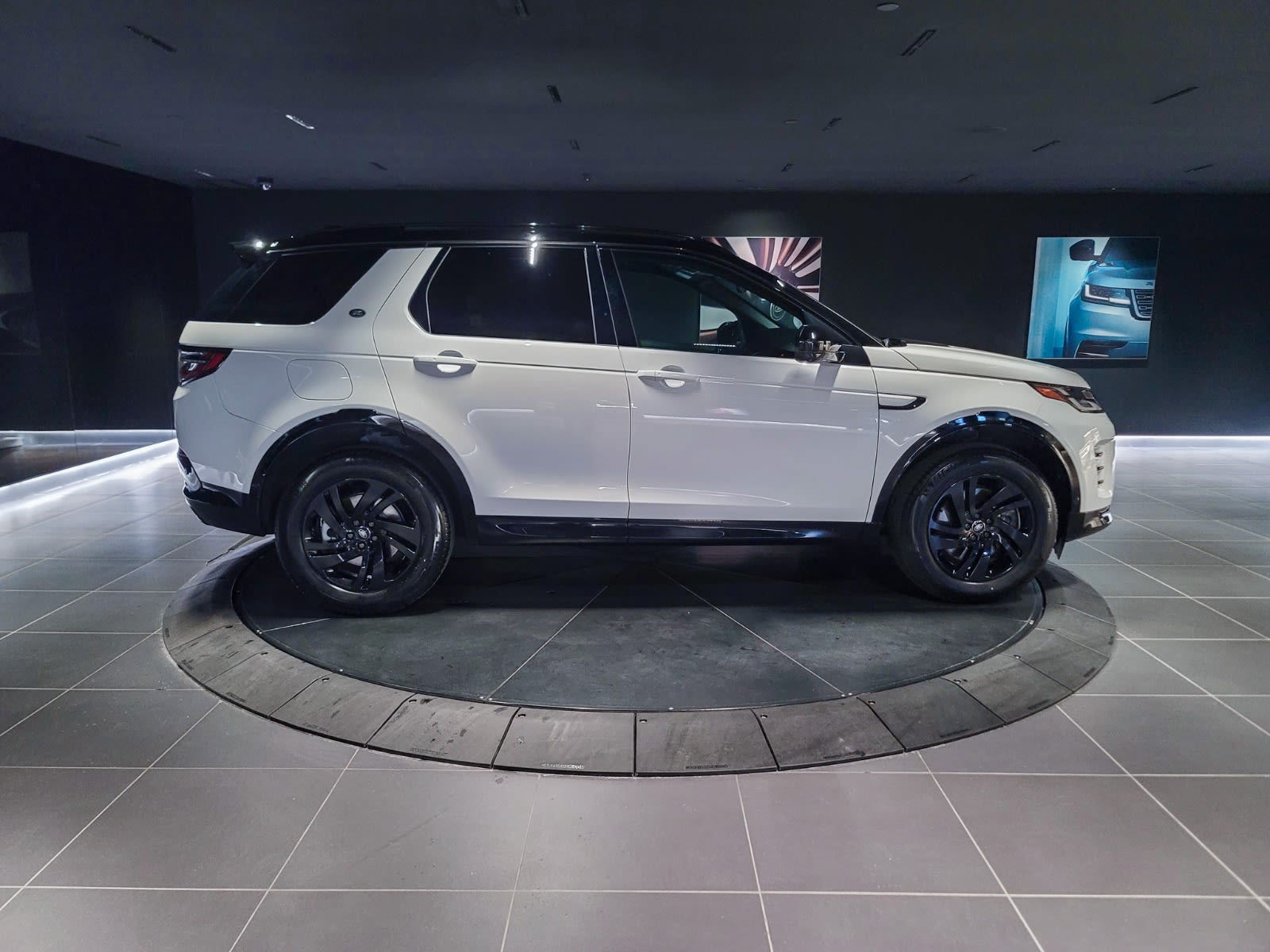 2024 Land Rover Discovery Sport Dynamic SE, Vancouver, Cash