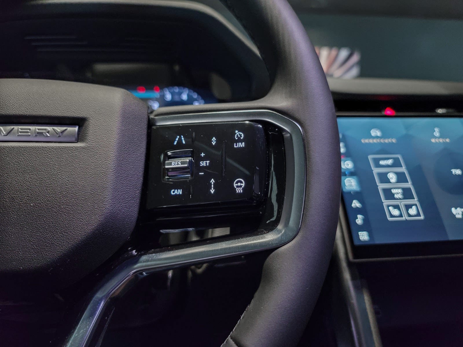 2024 Land Rover Discovery Sport Dynamic SE, Vancouver, Cash