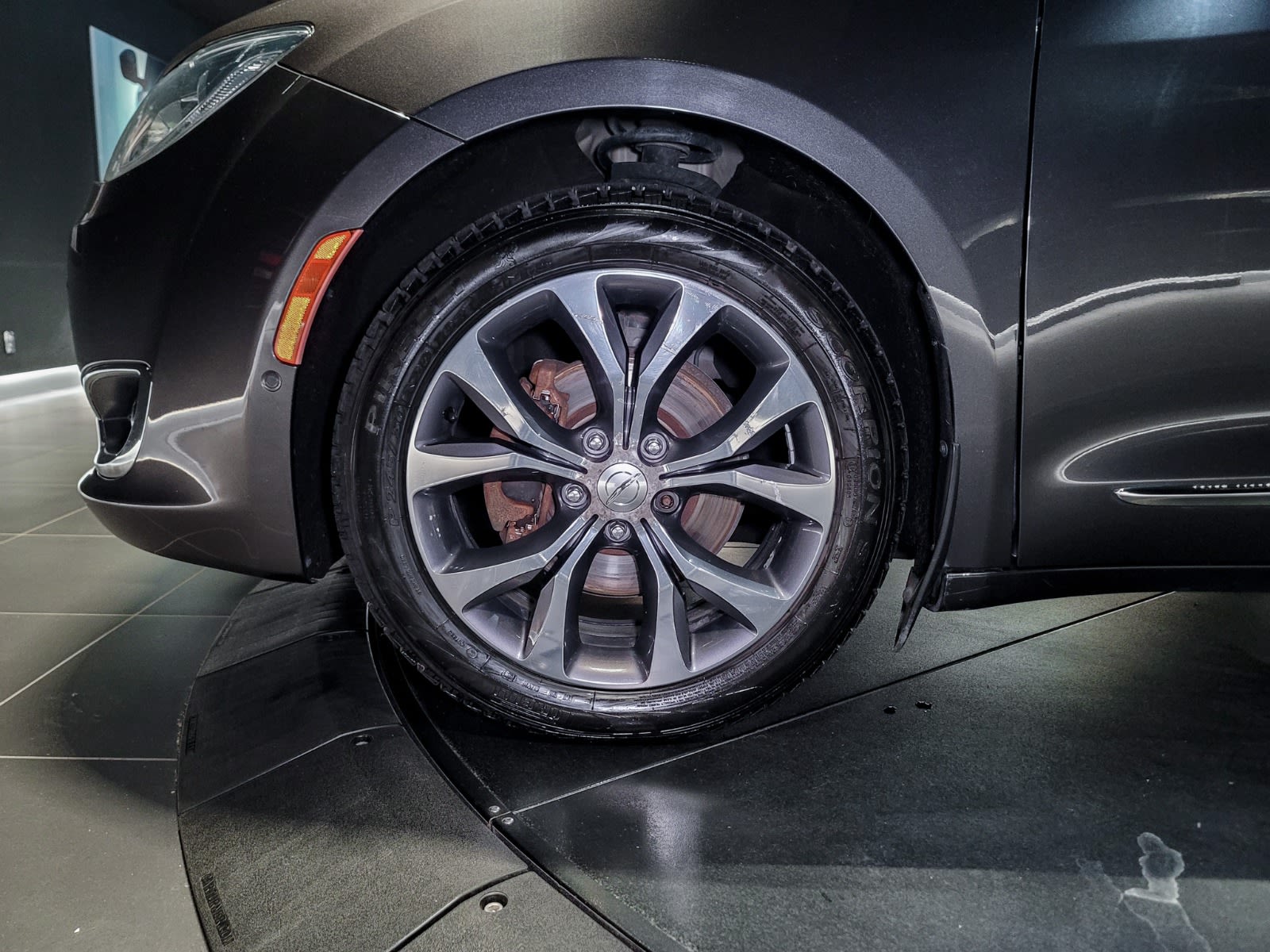 2017 Chrysler Pacifica Limited, Vancouver, Cash