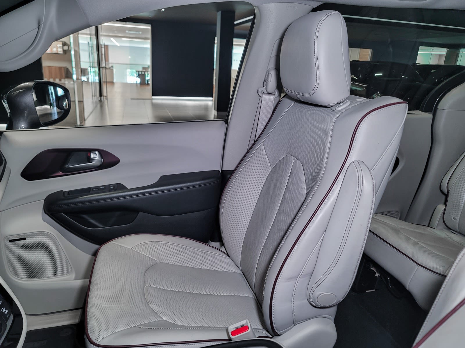 2017 Chrysler Pacifica Limited, Vancouver, Cash