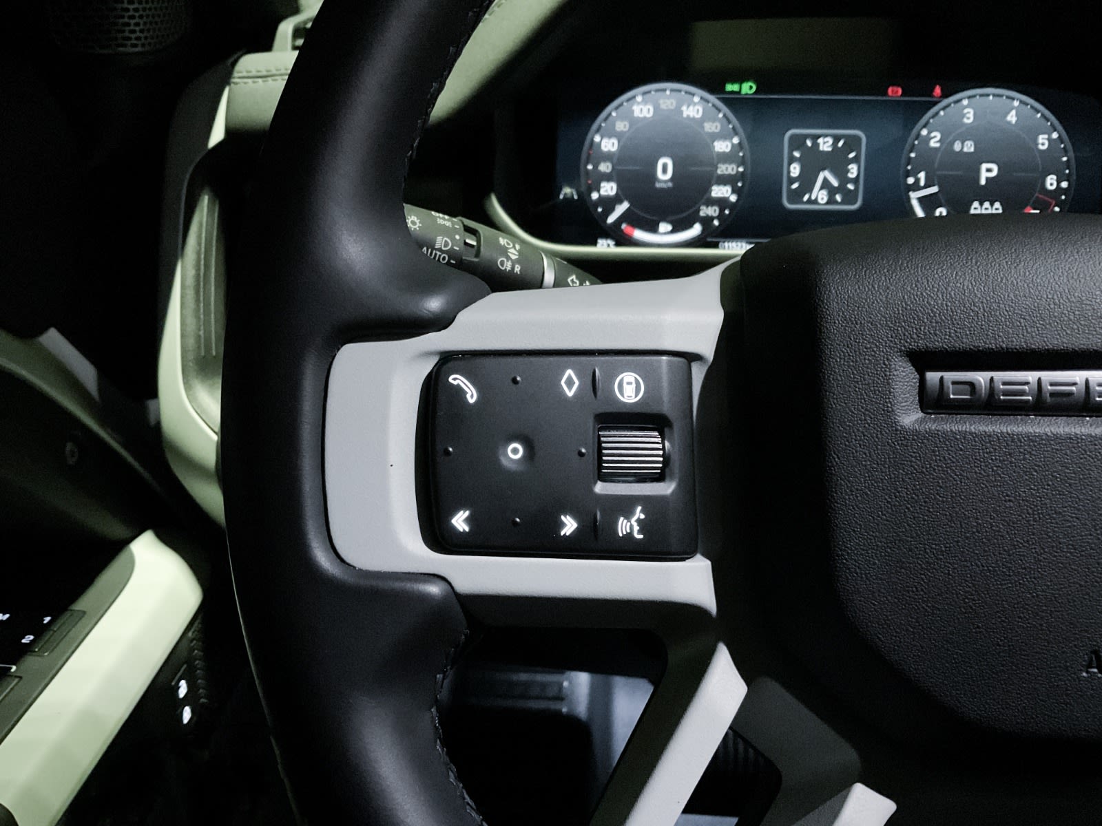 2024 Land Rover Defender S, Vancouver, Cash