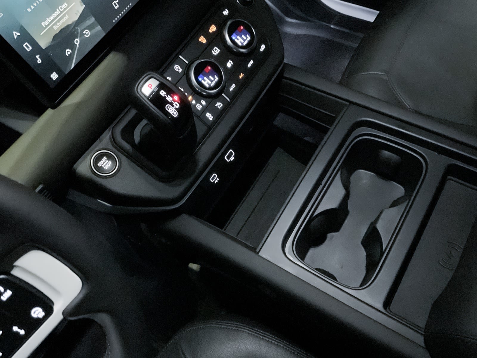 2024 Land Rover Defender S, Vancouver, Cash
