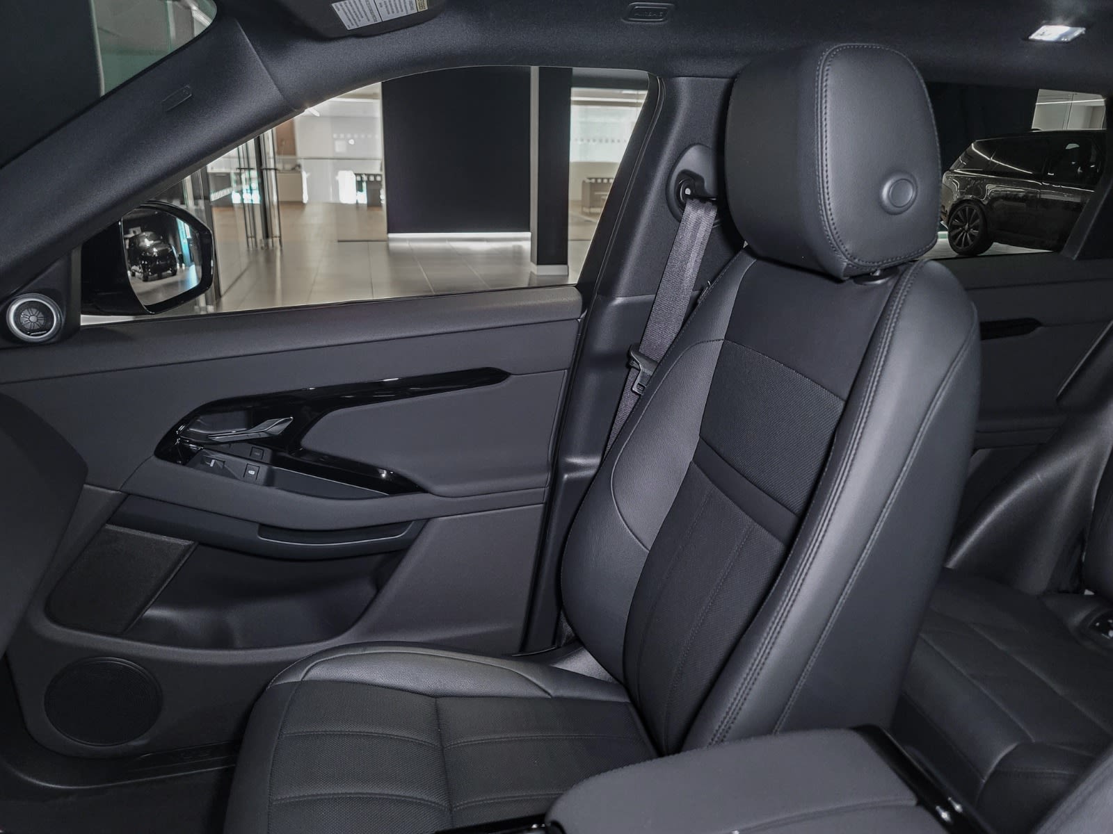 2024 Land Rover Range Rover Evoque S, Vancouver, Cash