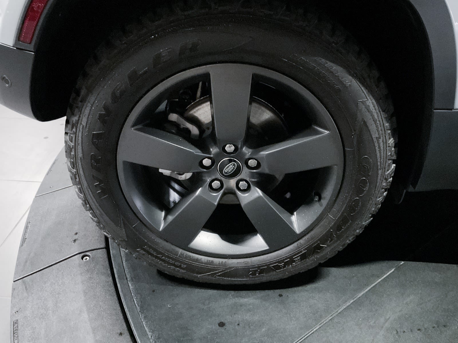 2024 Land Rover Defender S, Vancouver, Cash
