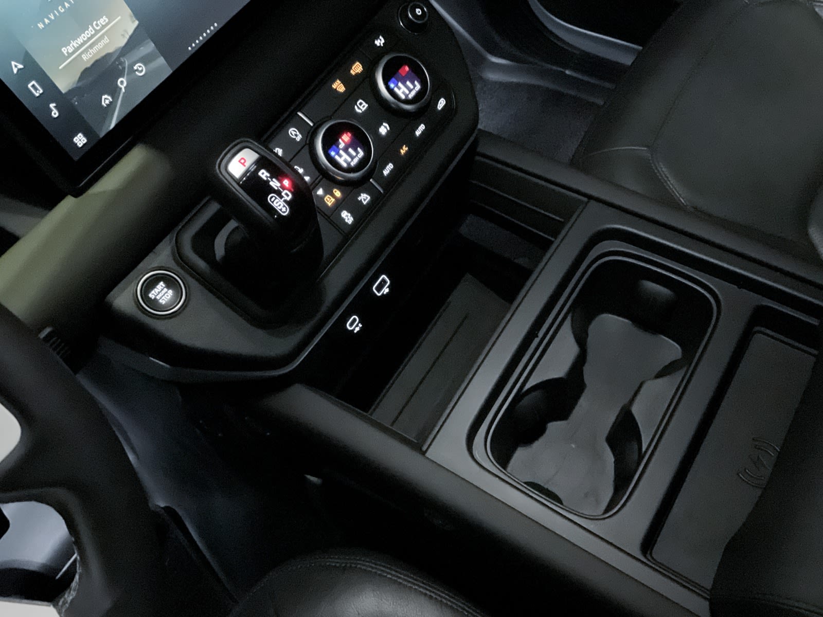 2024 Land Rover Defender S, Vancouver, Cash
